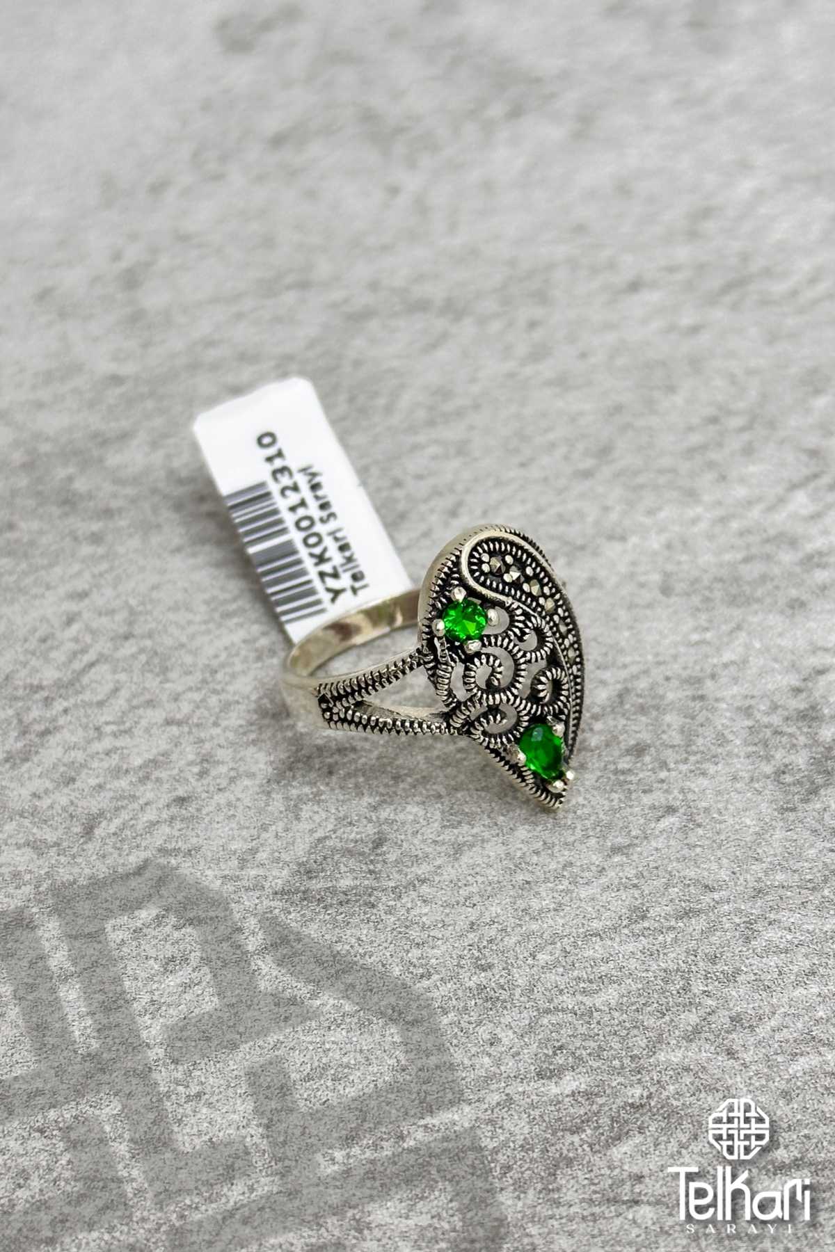 Kök Zümrüt Taşlı Gümüş Markazit Yüzük