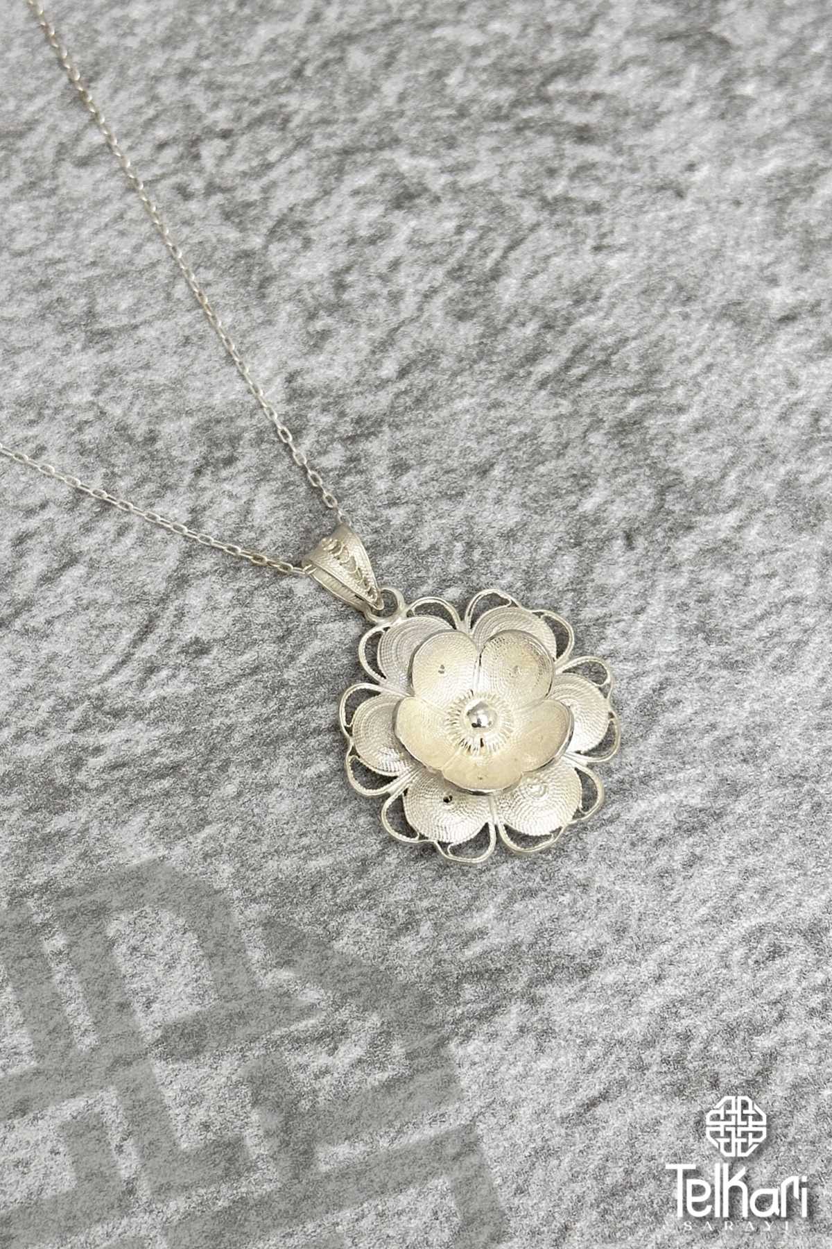 Çiçek Tasarım Orta Boy El İşçilikli Midyat Telkari Kolye