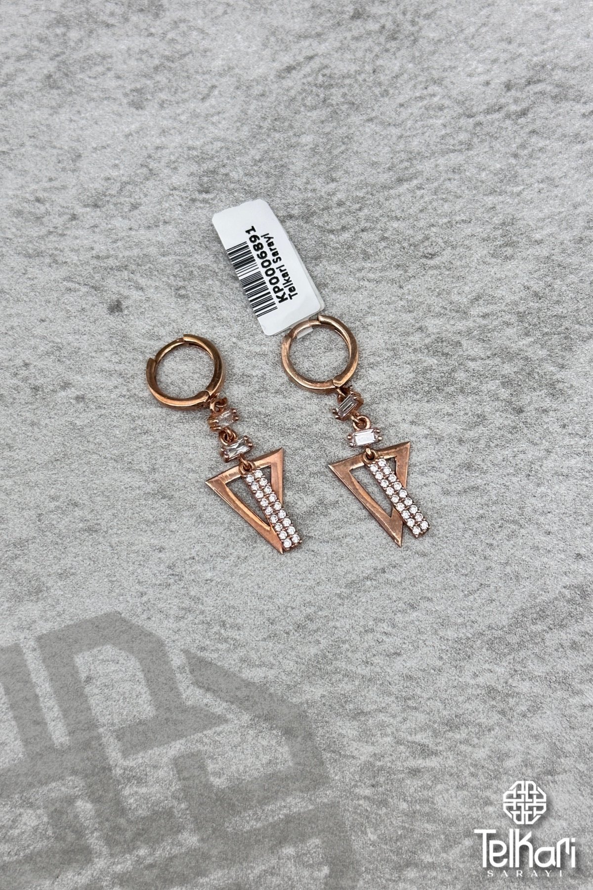 Üçgen Zirkon Taşlı Bayan Gümüş Küpe