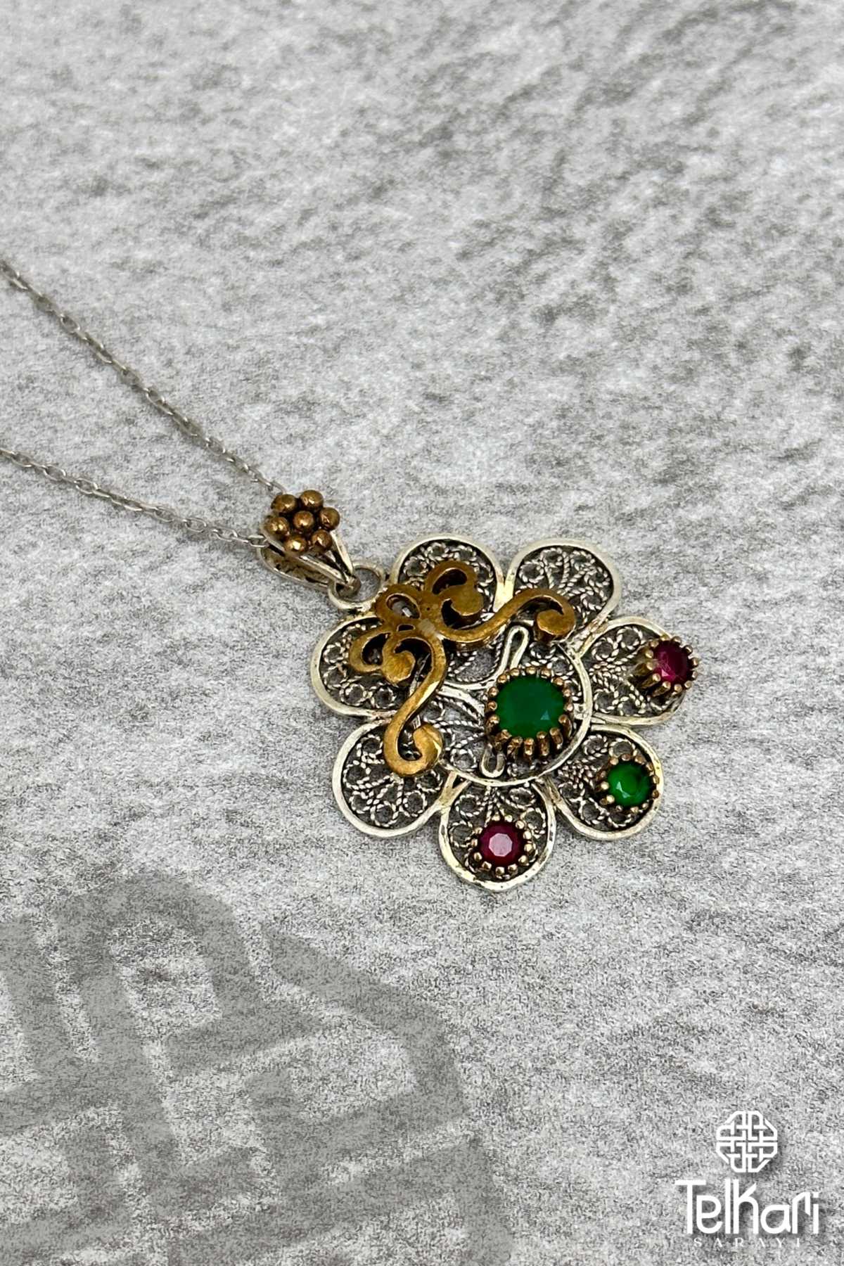 İşlemeli Çiçek Model Oksitli Midyat Telkari Kolye