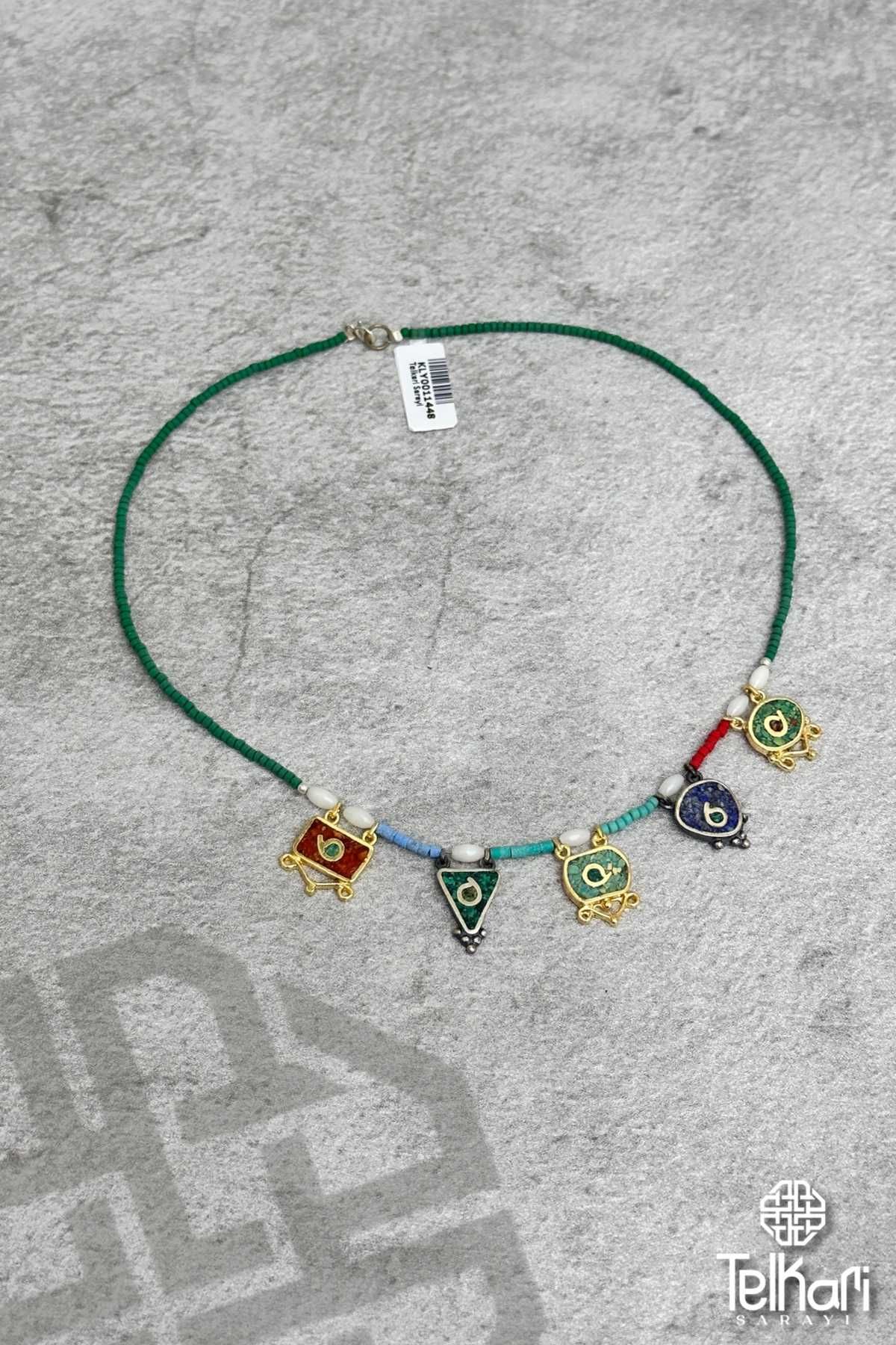 Otantik Desenli Mozaik Mine İşlemeli Gümüş Yaz Kolyesi