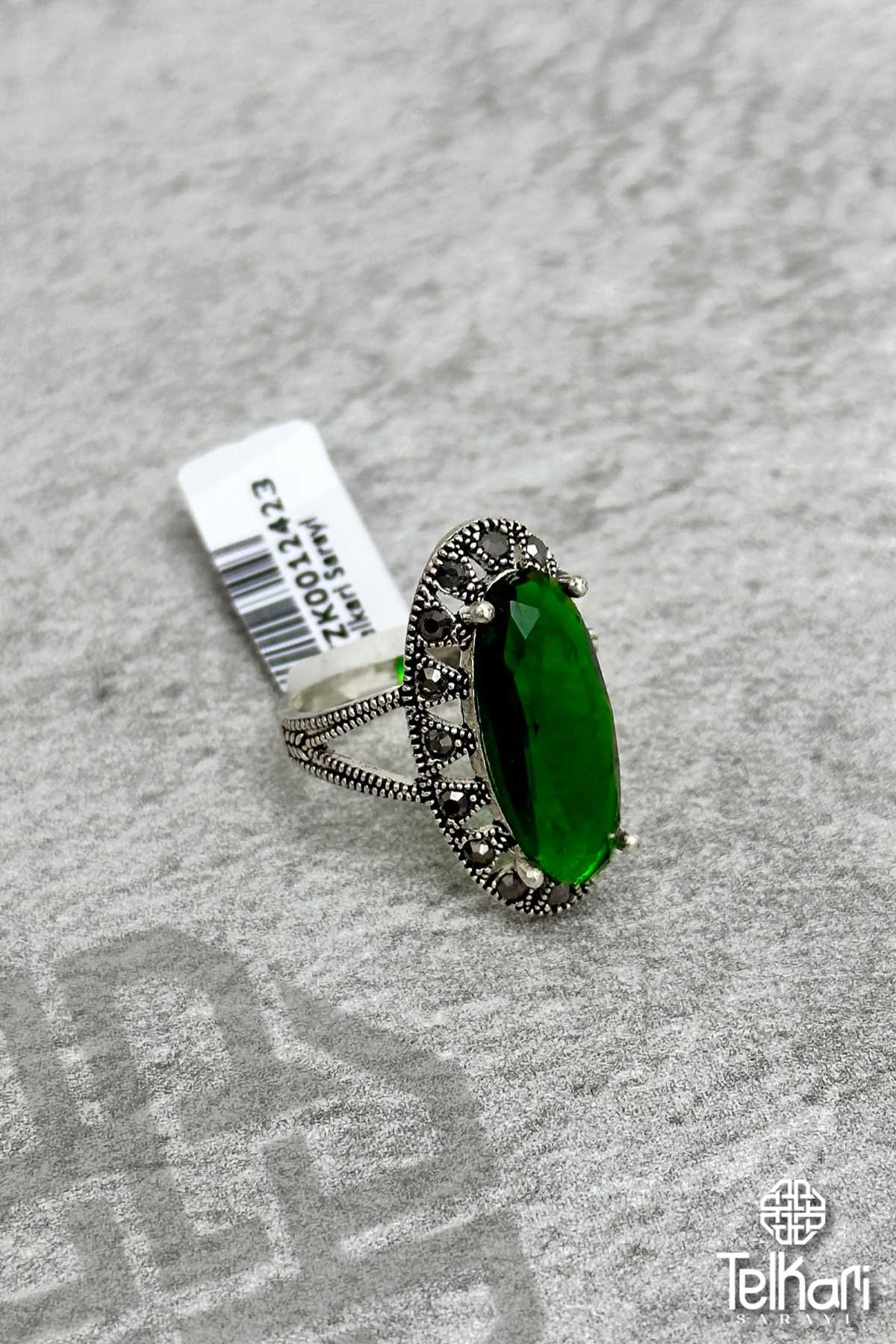 Kök Zümrüt Taşlı Gümüş Markazit Yüzük