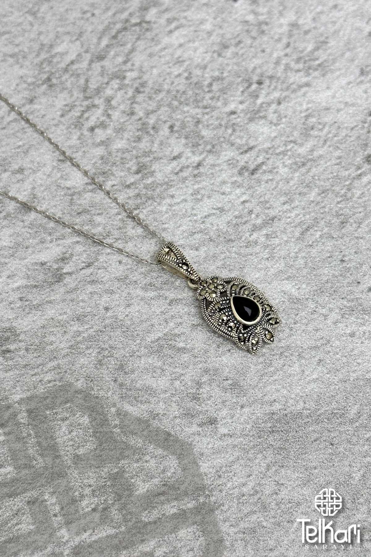 Onix Taşlı Gümüş Markazit Kolye