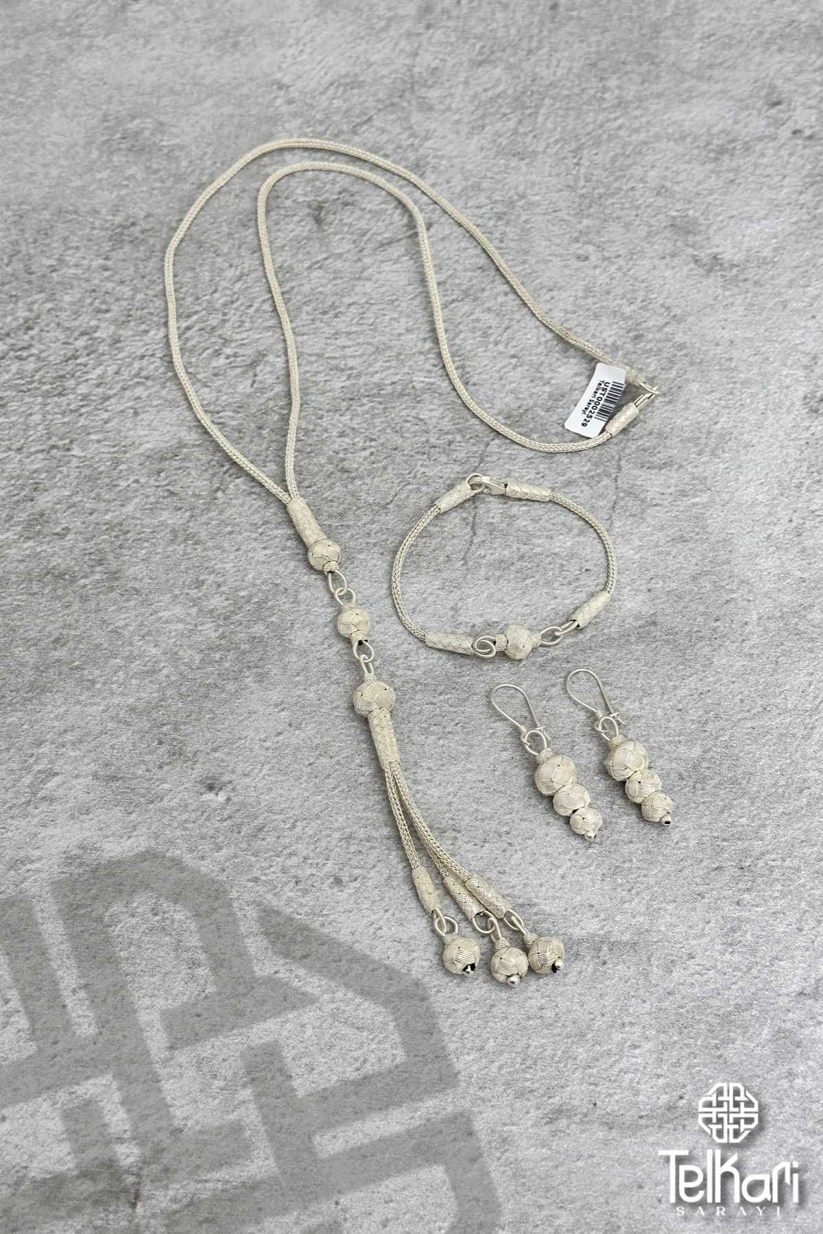 Top Püsküllü El İşçiliği Kazaziye Gümüş Set