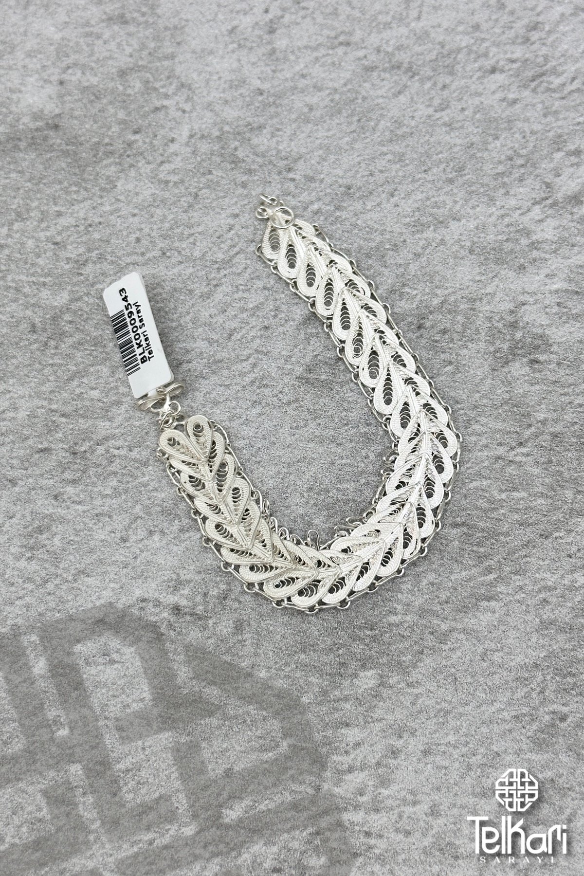 Kalp Yolu El İşçilikli Gümüş Telkari Bileklik