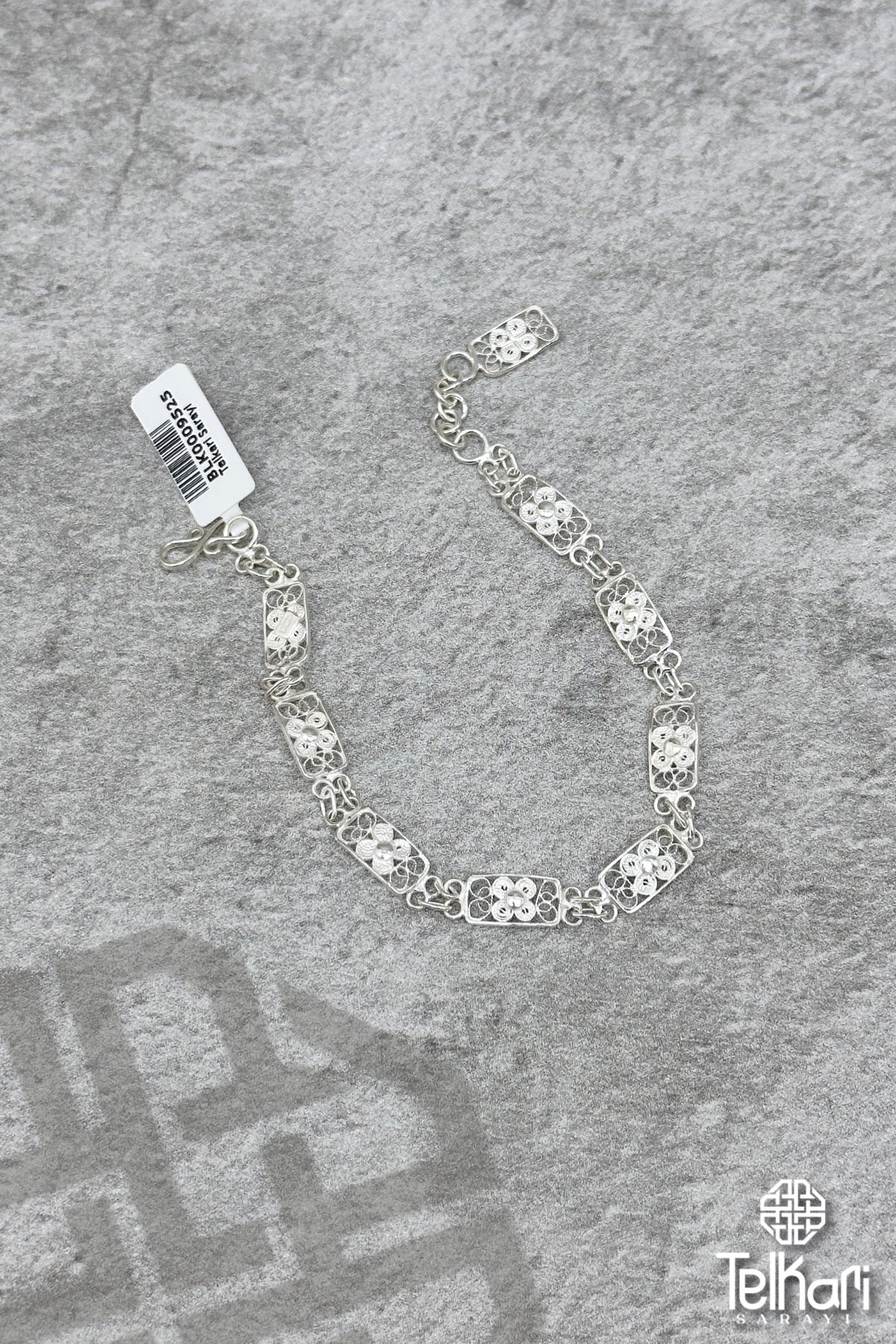 Kare Çiçek El İşçilikli Gümüş Telkari Bileklik