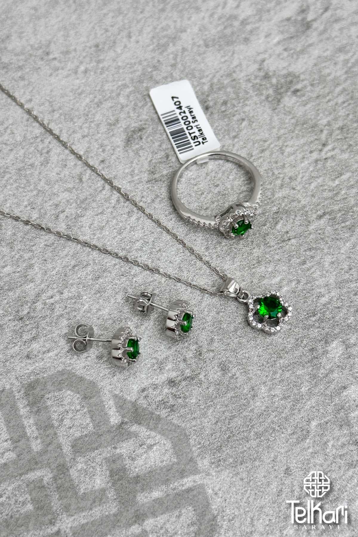 Kök Zümrüt Taşlı Gümüş Üçlü Set
