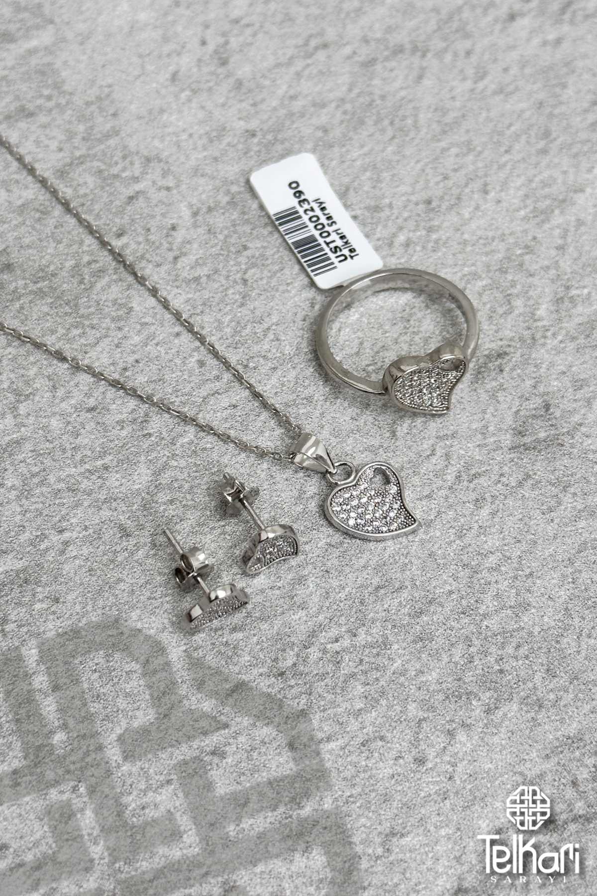 Kalp Model Taşlı Gümüş Üçlü Set
