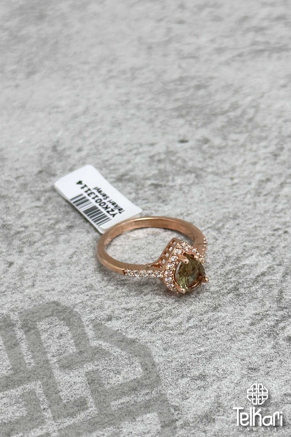 Küçük Boy Damla Model Renk Değiştiren Sultan Taşlı Rose  Gümüş Yüzük