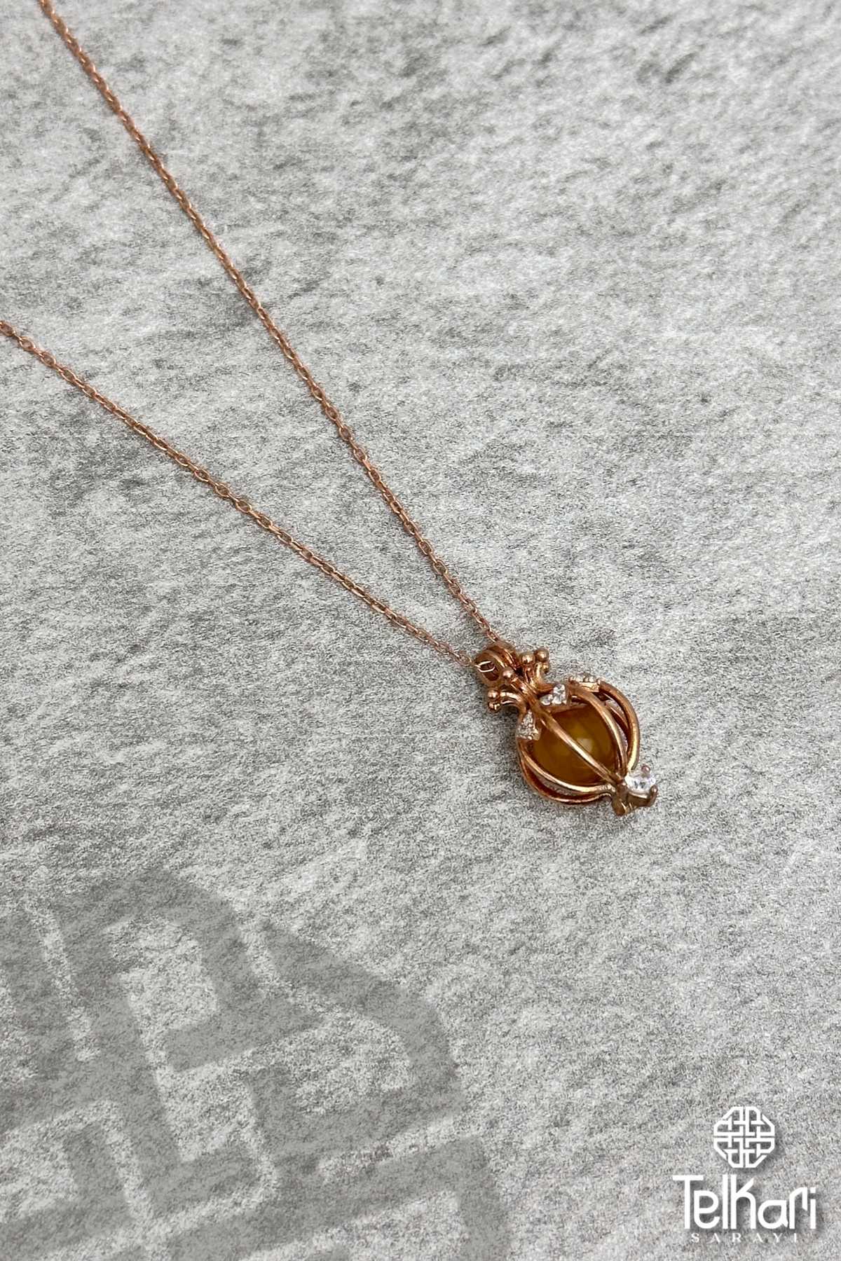 Rose Kaplı Sıkma Kehribar Taşlı Gümüş Kolye