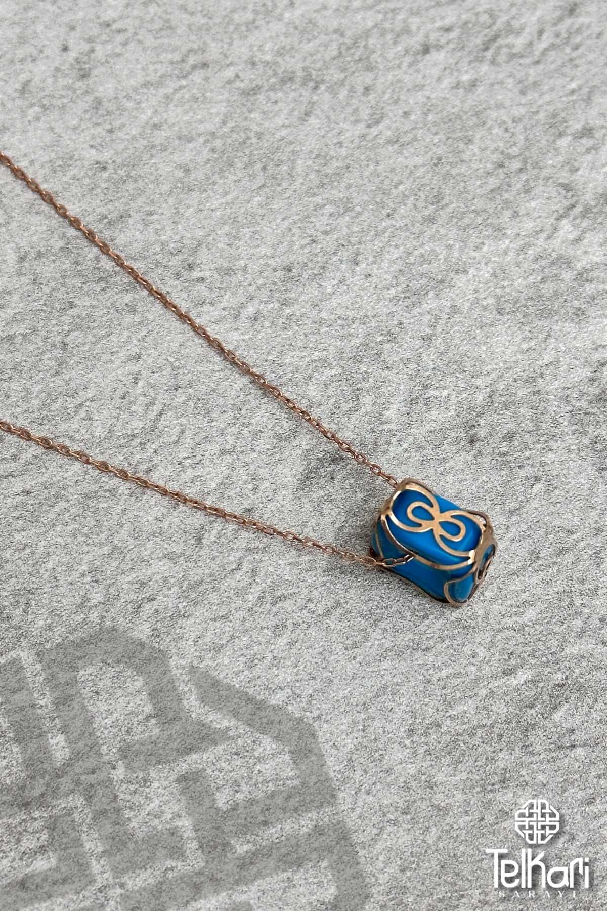 Kafes İçi Firuze Taşlı Rose Gümüş Kolye