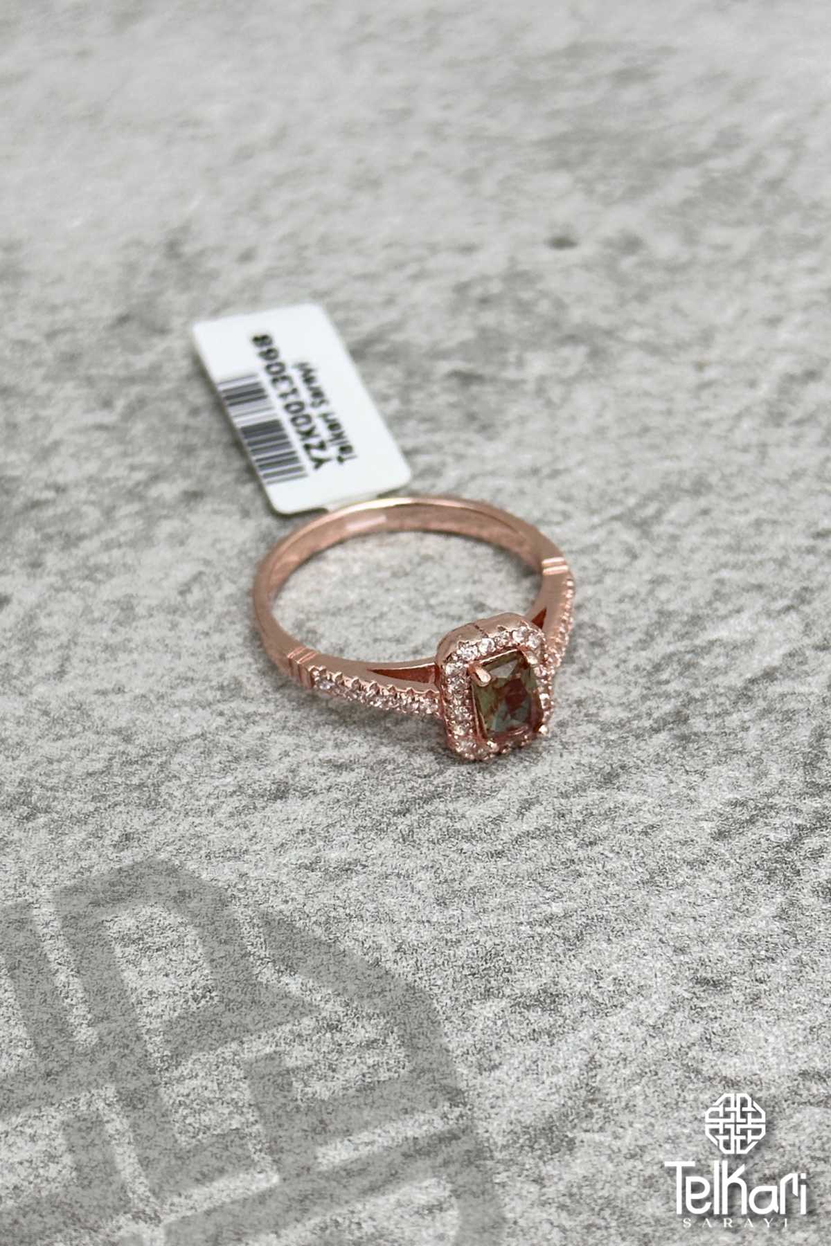 Küçük Baget Model Renk Değiştiren Sultan Taşlı Rose  Gümüş Yüzük