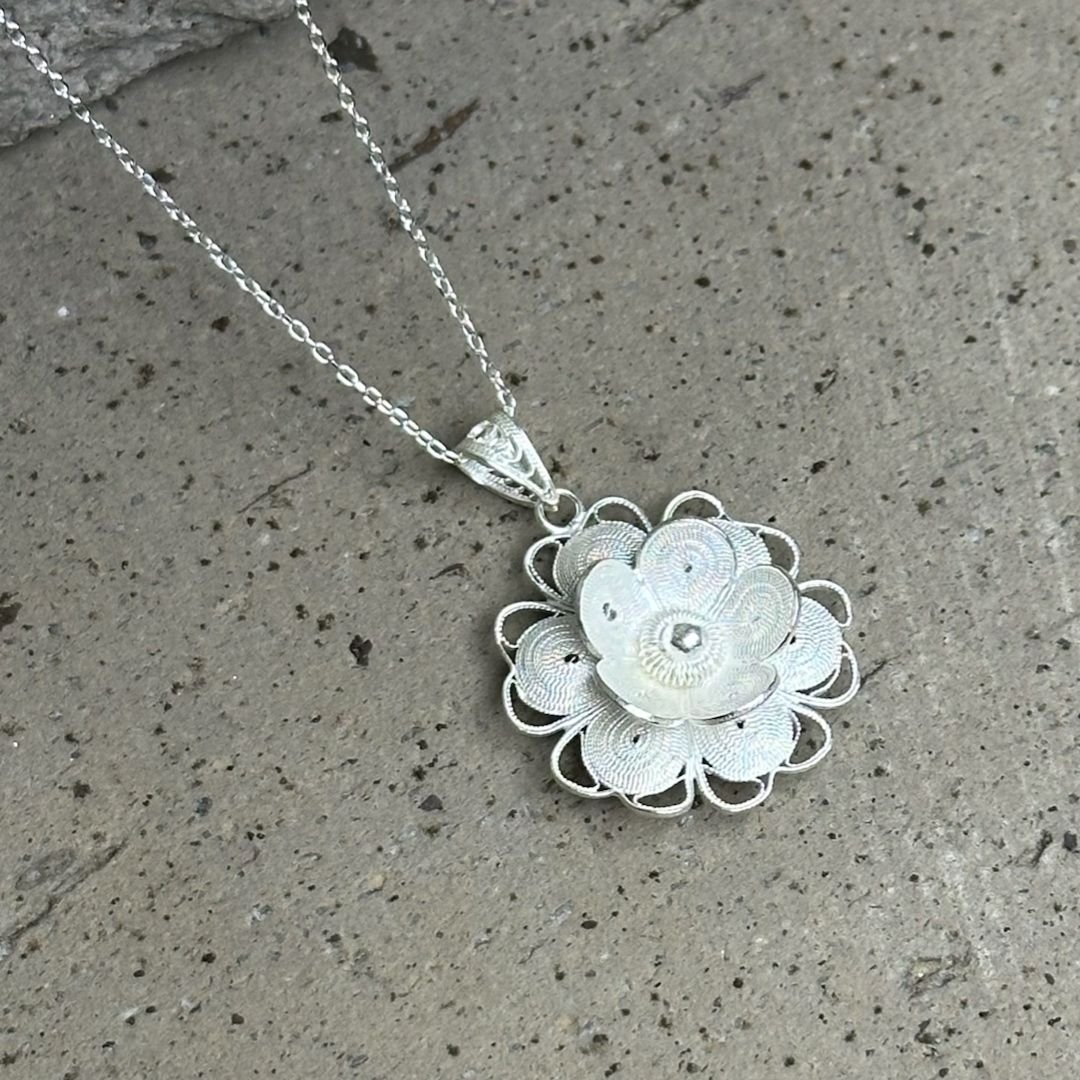 Zambak Telkari Model Gümüş Kolye