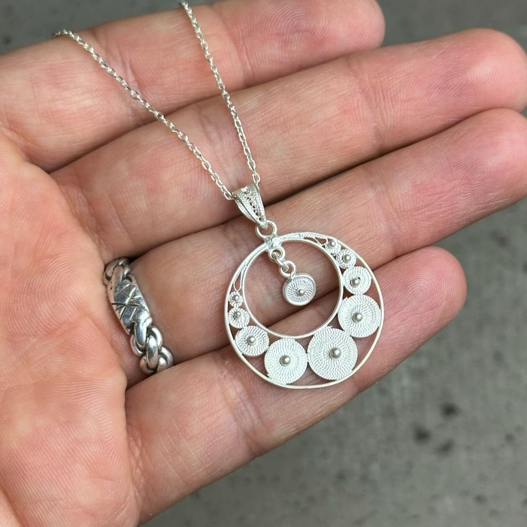 İçi Sallantılı Halka Model Telkari Gümüş Kolye