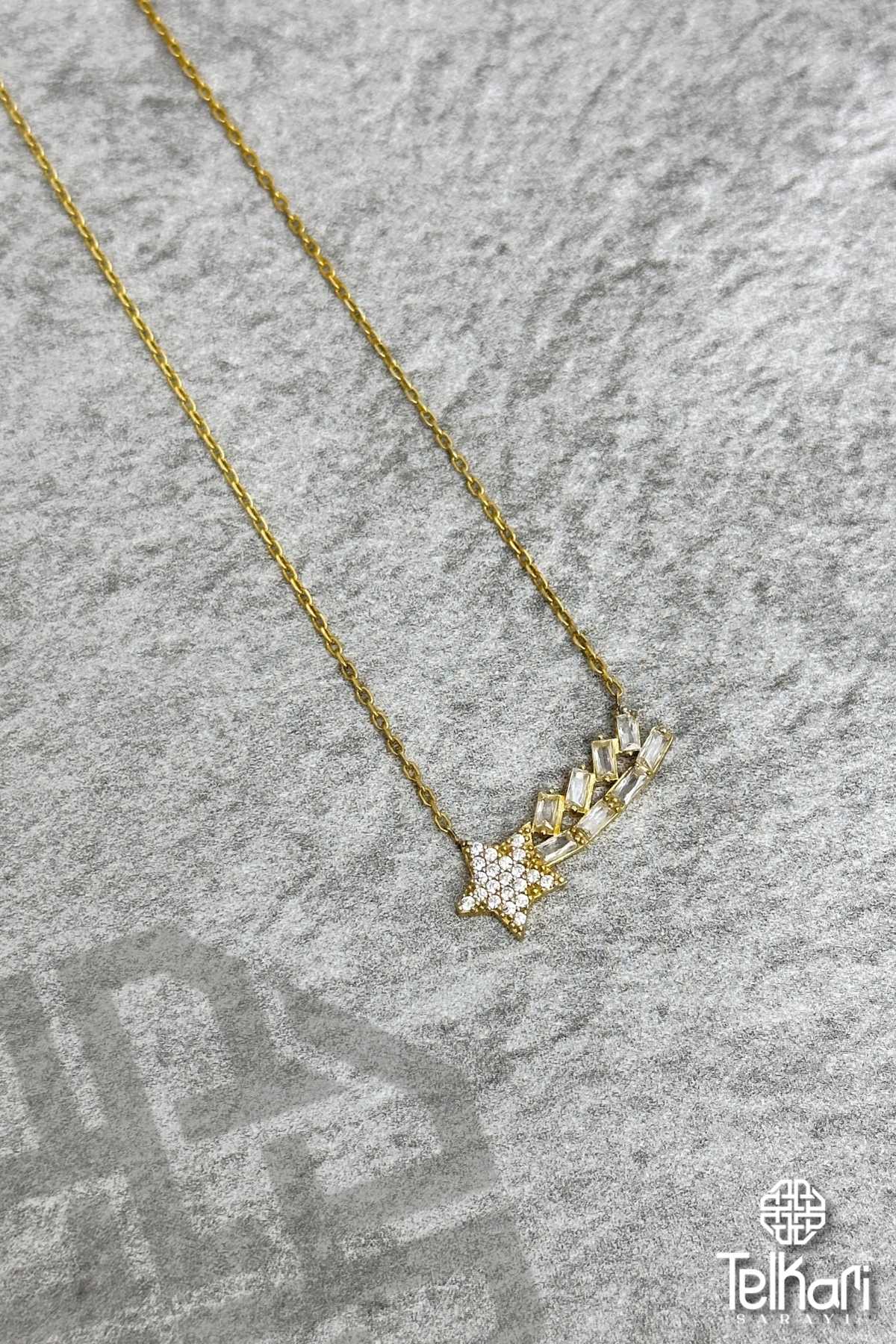 Kayan Yıldız Model Gold Gümüş Kolye