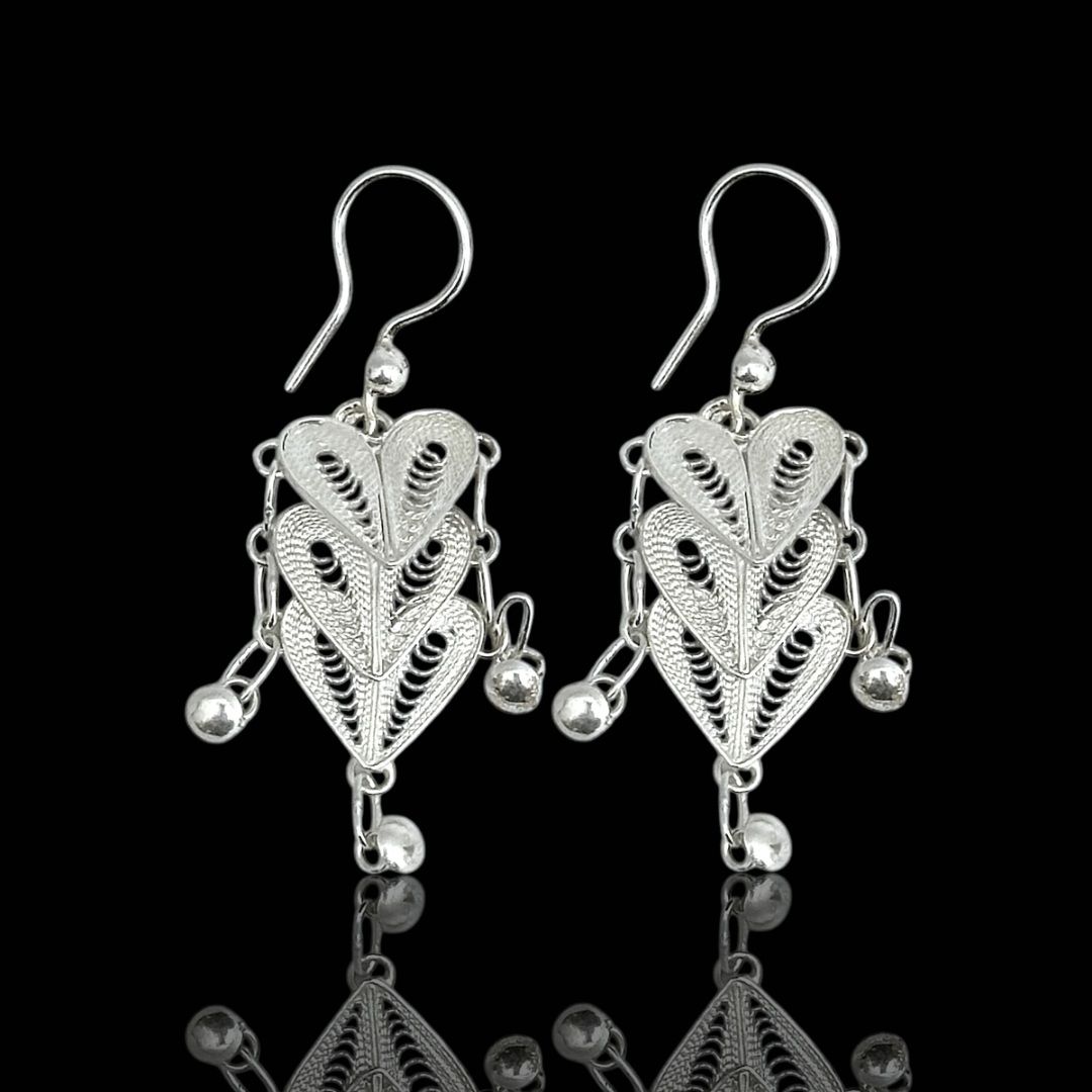 Sallantılı Kalp Tasarımlı Telkari Gümüş Küpe