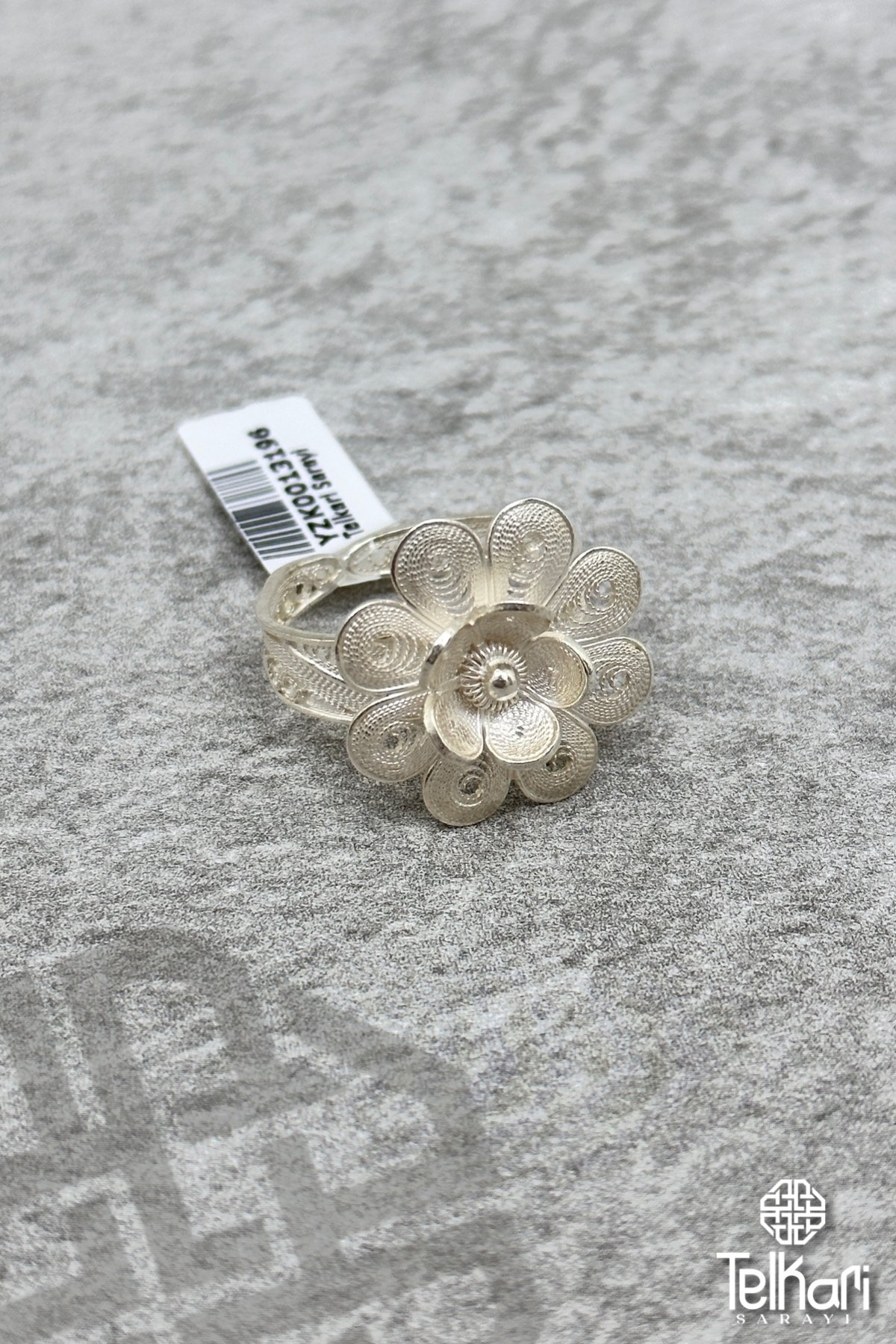Çiçek Montürlü Gümüş Telkari Yüzük