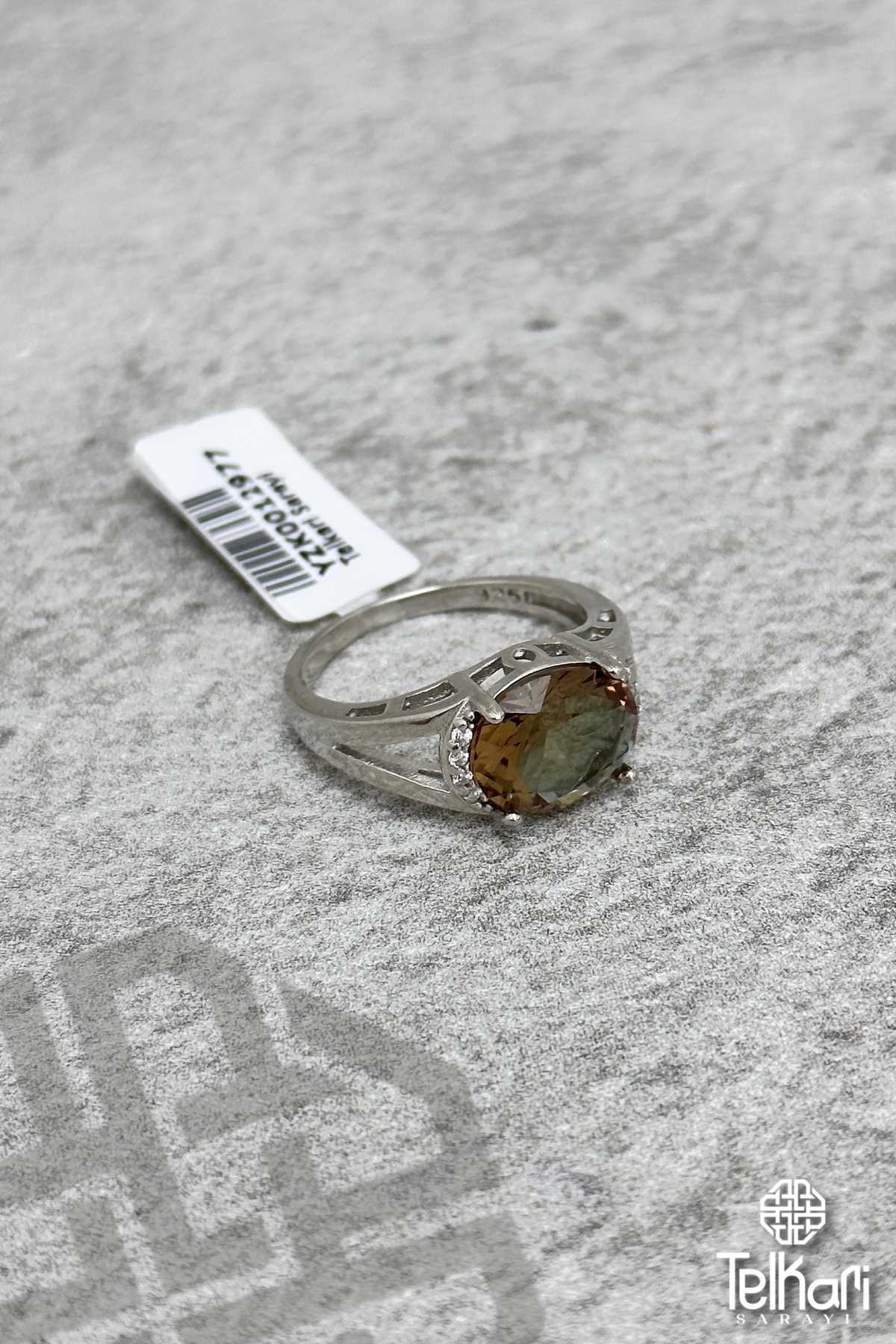 Taş Detaylı Renk Değiştiren Sultan Taşlı Gümüş Yüzük