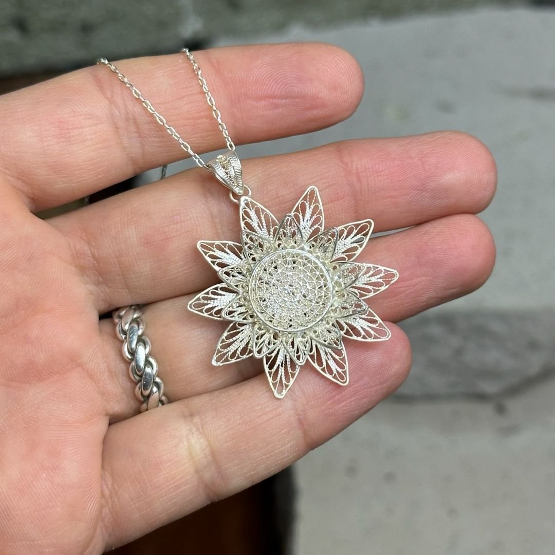 925 Ayar Gümüş Çiçek Model Telkari Kolye