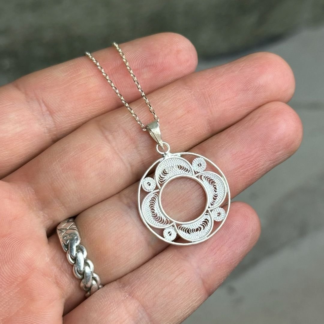 925 Ayar Gümüş El İşçilikli Yuvarlak Model Telkari Kolye