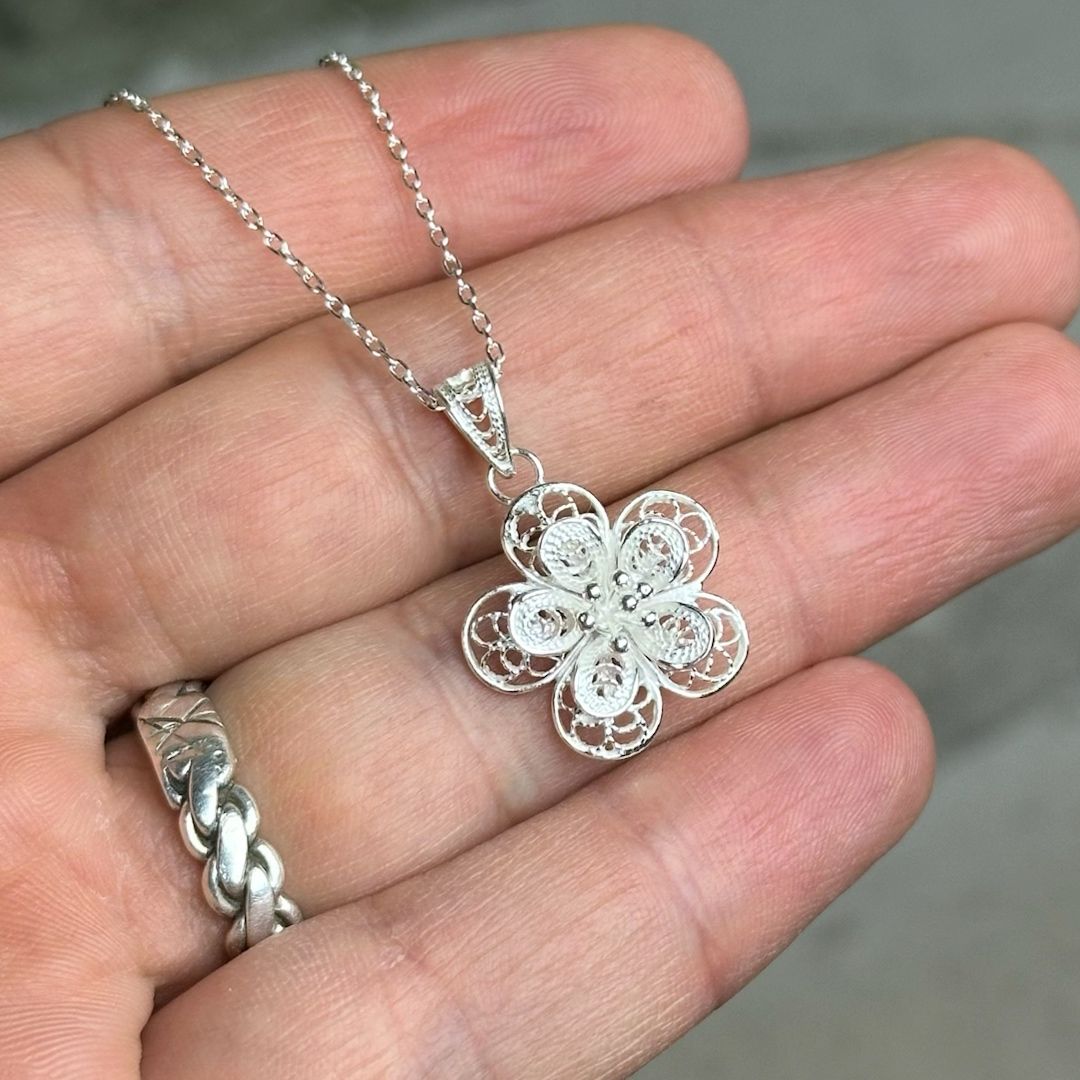 Nergis Model 925 Ayar Telkari Gümüş Kolye