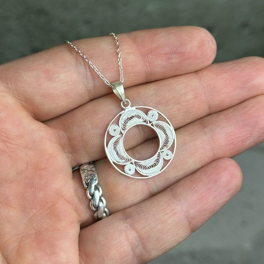 925 Ayar Yuvarlak İşlemeli El İşi Telkari Gümüş Kolye