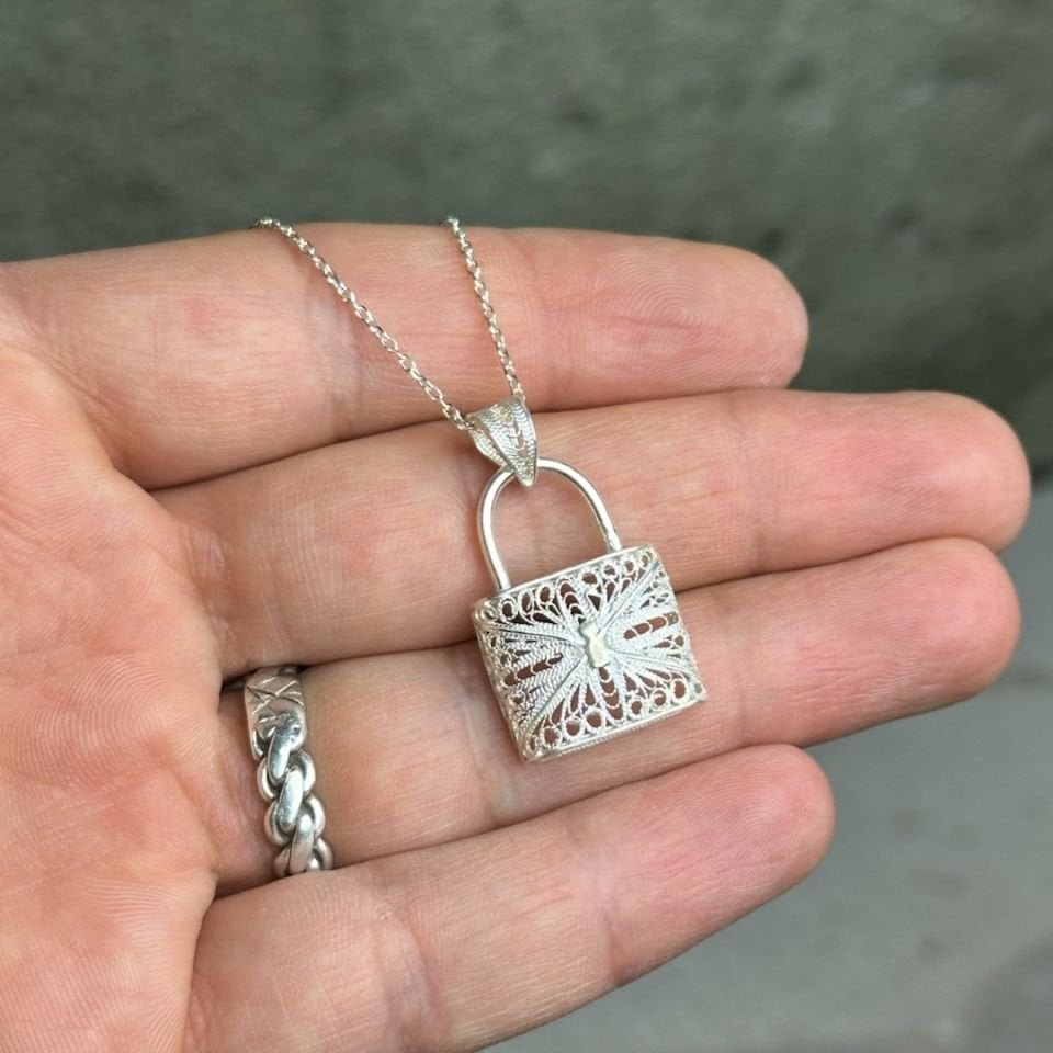 925 Ayar El İşi Kilit Model Telkari Gümüş Kolye