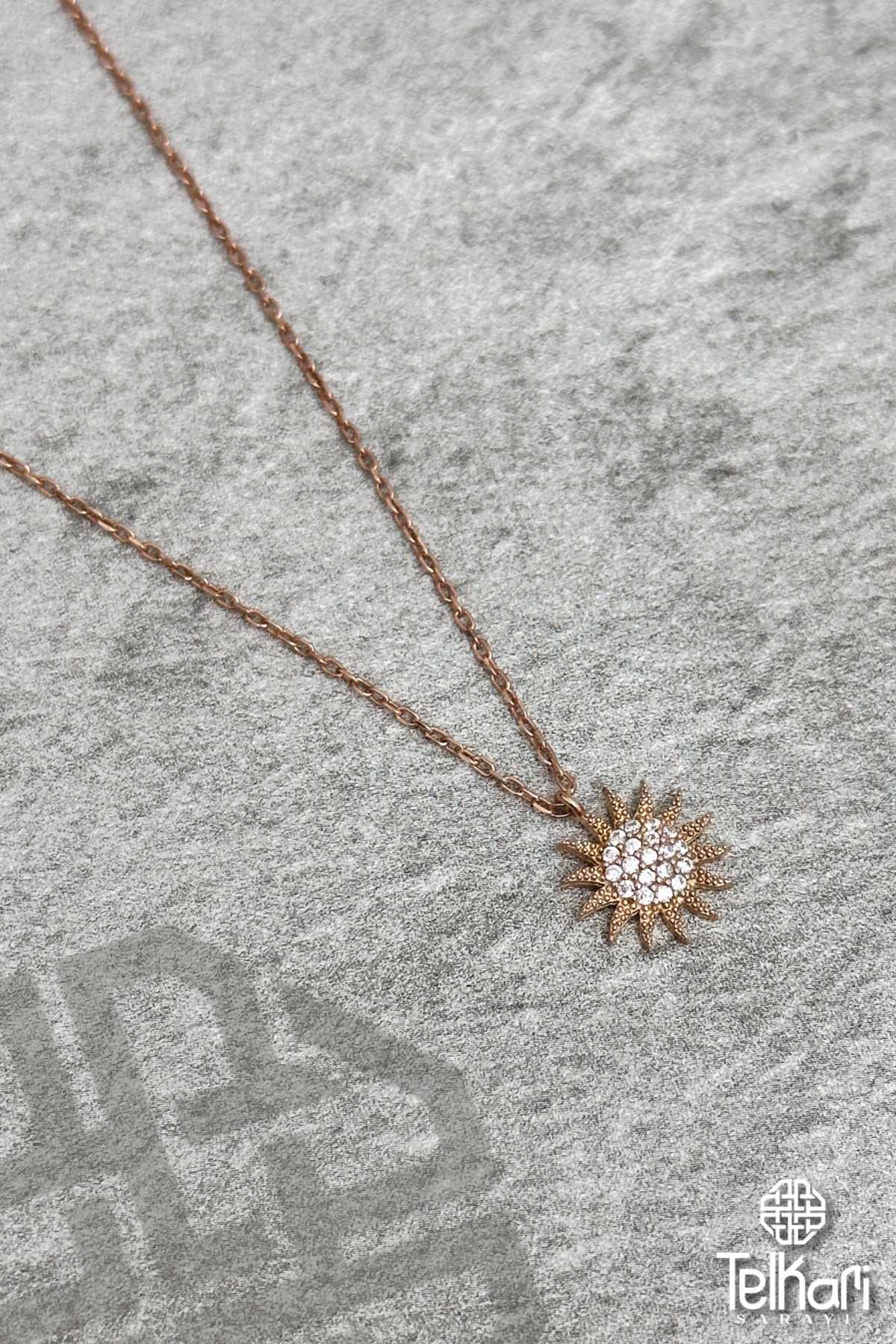 Güneş Taşlı Rose Gümüş Kolye