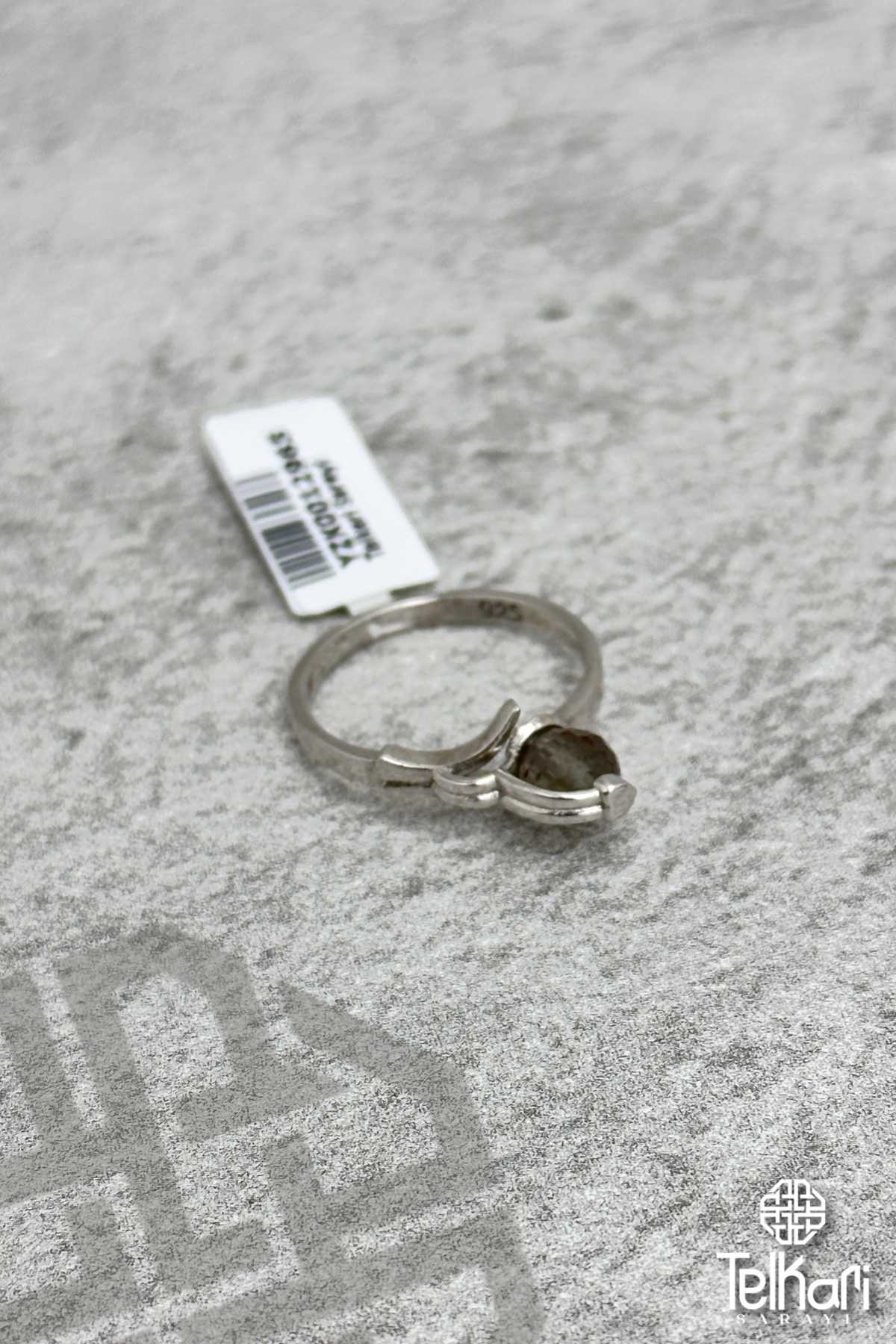 Top Kesim Renk Değiştiren Sultan Taşlı Gümüş Yüzük