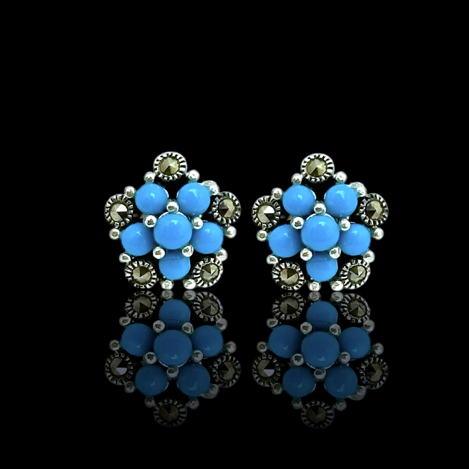 925 Ayar Gümüş Firuze Taşlı Çiçek Tasarım Markazit Küpe