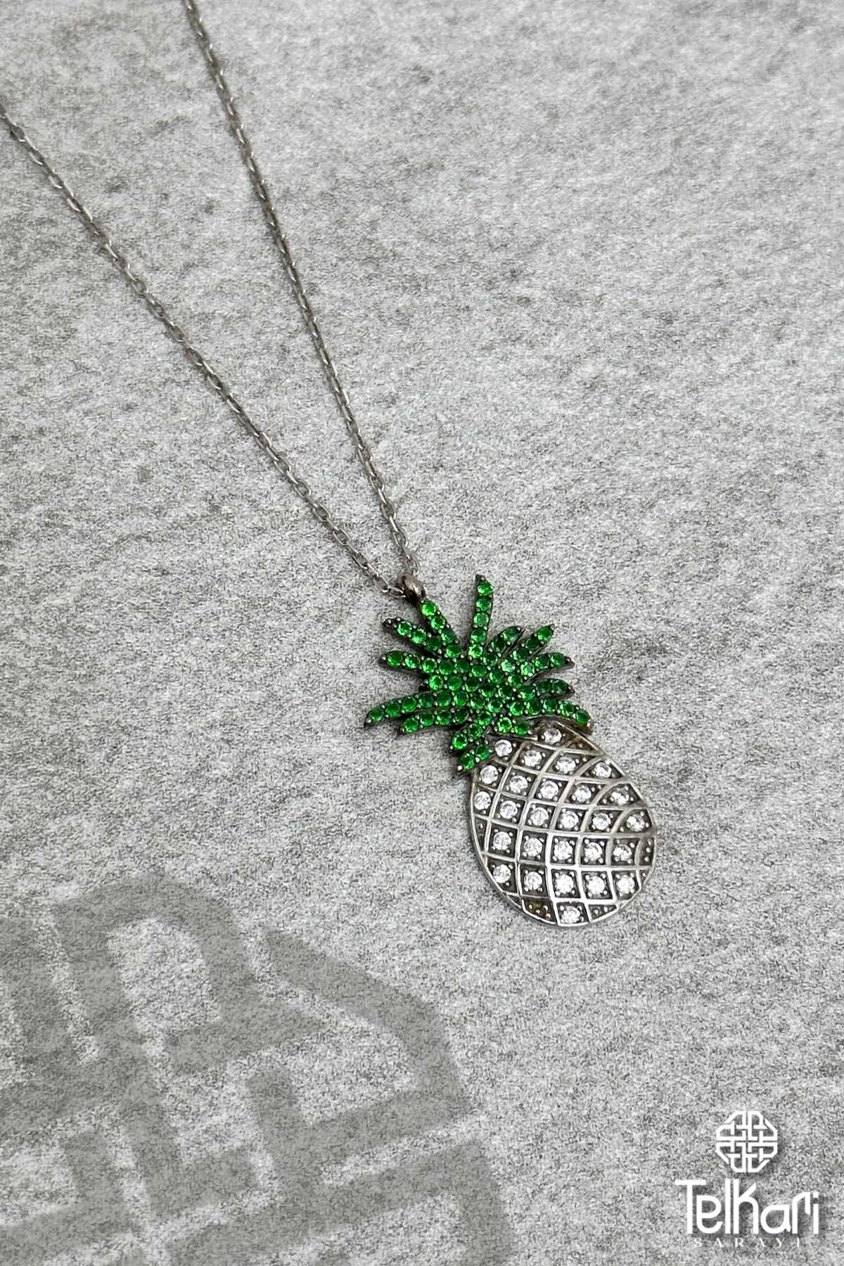 Ananas Model Taşlı Gümüş Kolye