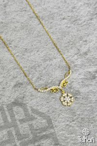 Kar Tanesi Detaylı Taşlı Gold Gümüş Kolye