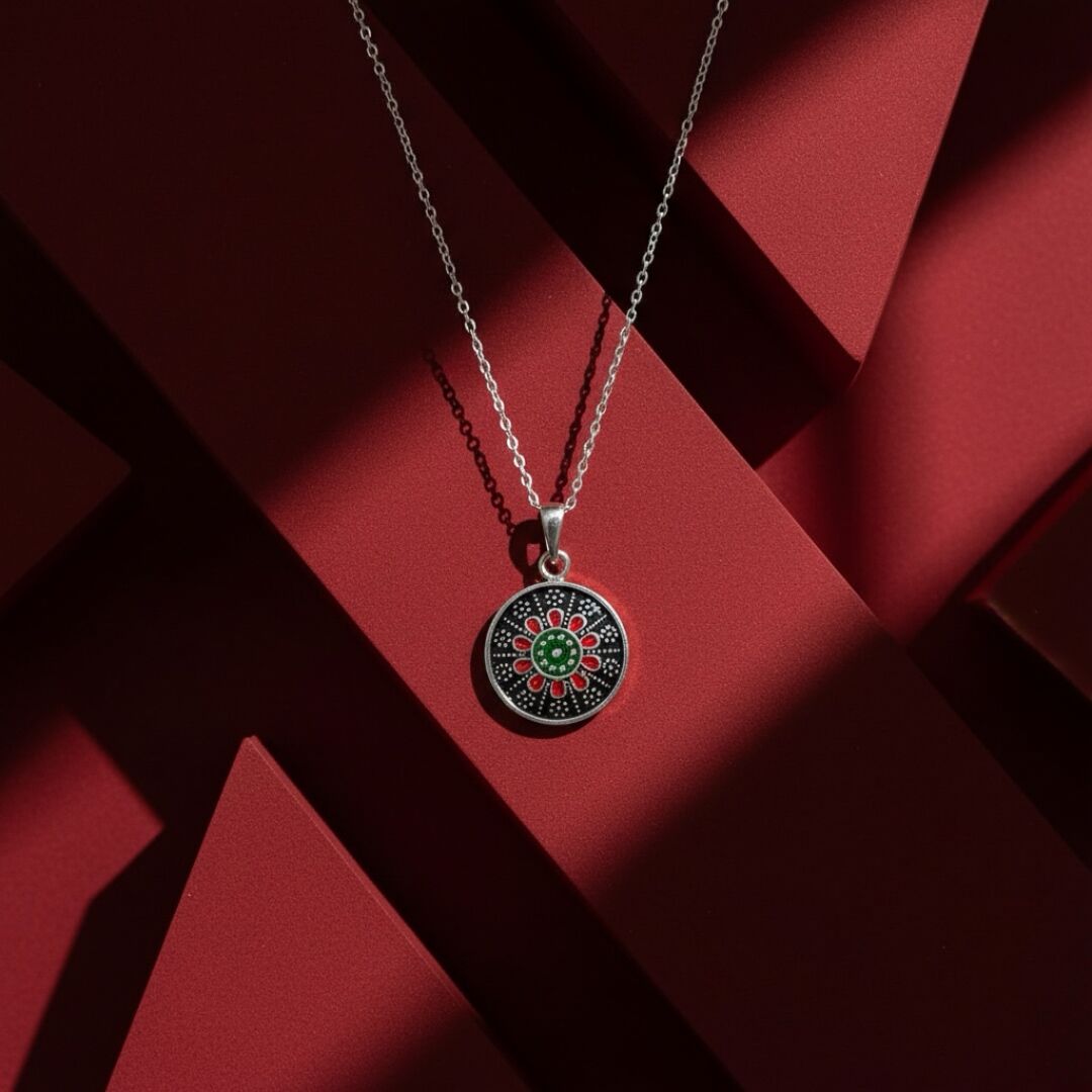 Anadolu Motifli Yeşil Mineli Gümüş Kolye