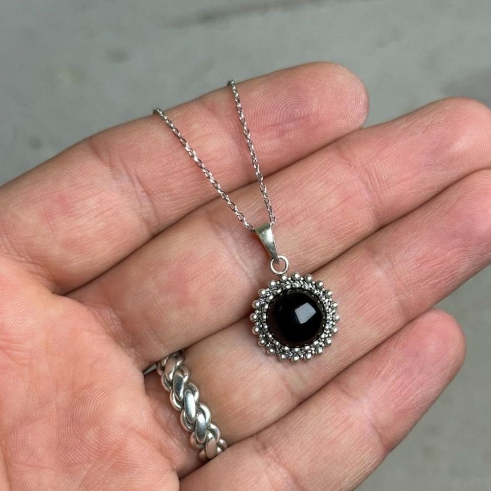 Oniks Taşlı Midyat Hasırı Gümüş Kolye