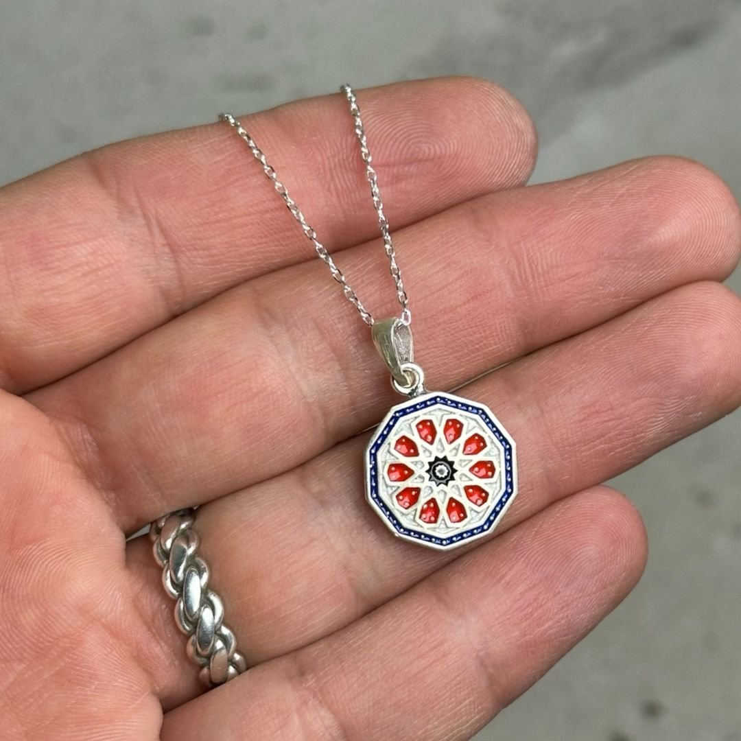 Çiçek Tasarımlı Midyat Hasırı Gümüş Kolye