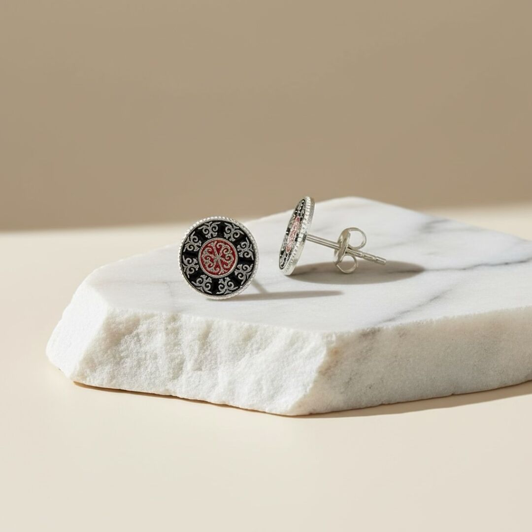 Orta Asya Motif İşlemeli  Midyat Hasırı Gümüş Küpe