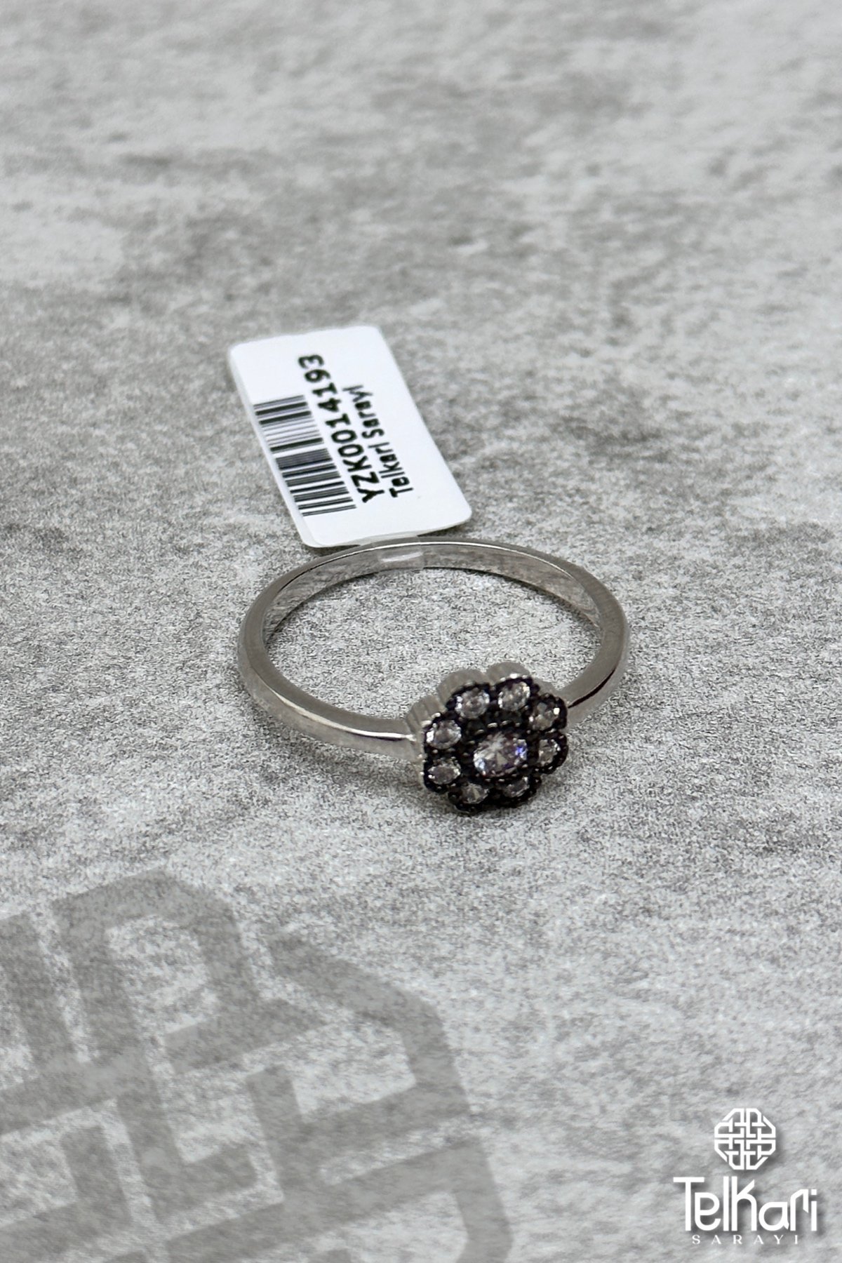 Taşlı Çiçek Model Gümüş Yüzük