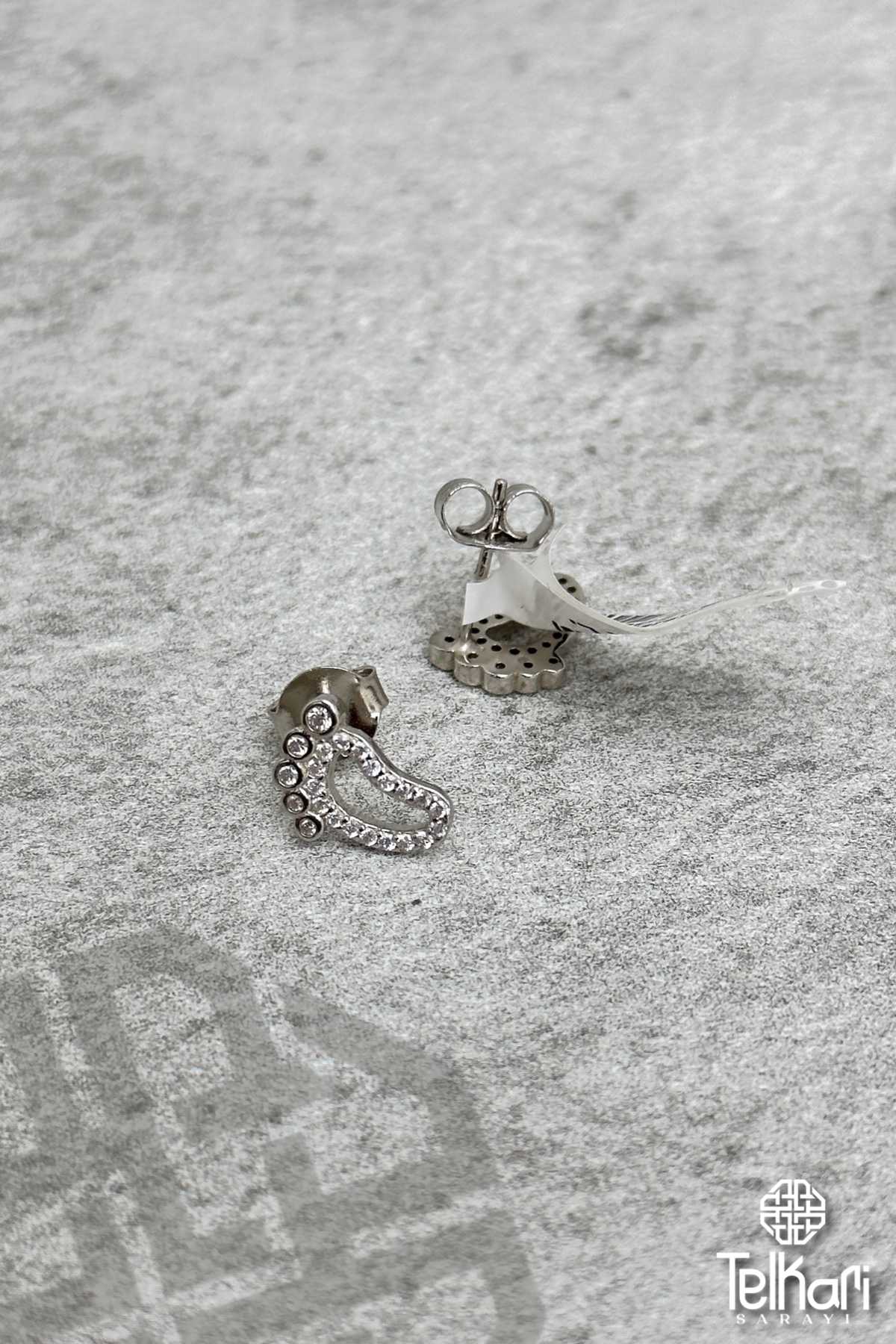 Bebek Ayak İzi Model Taşlı Gümüş Küpe