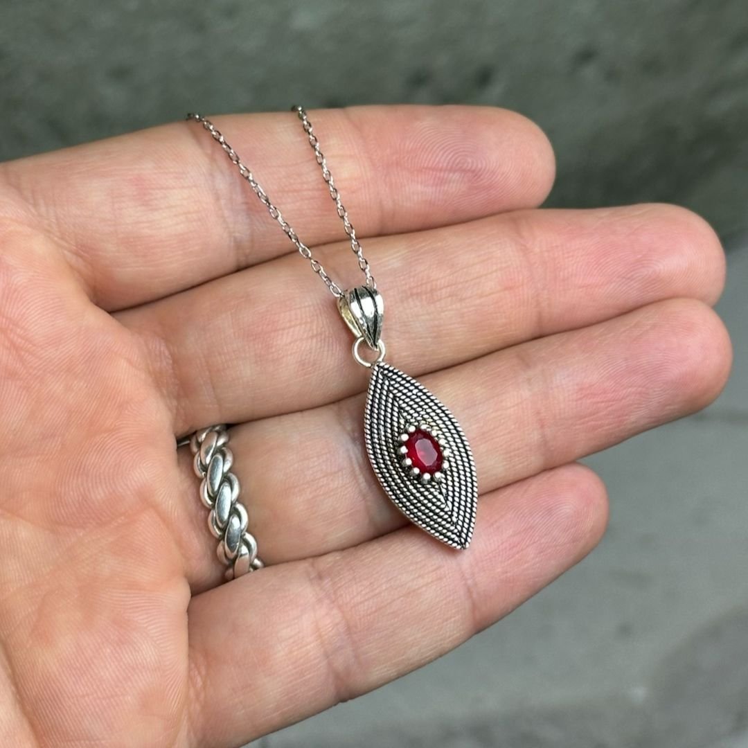 Kök Yakut Taşlı Oksitli Telkari Gümüş Kolye