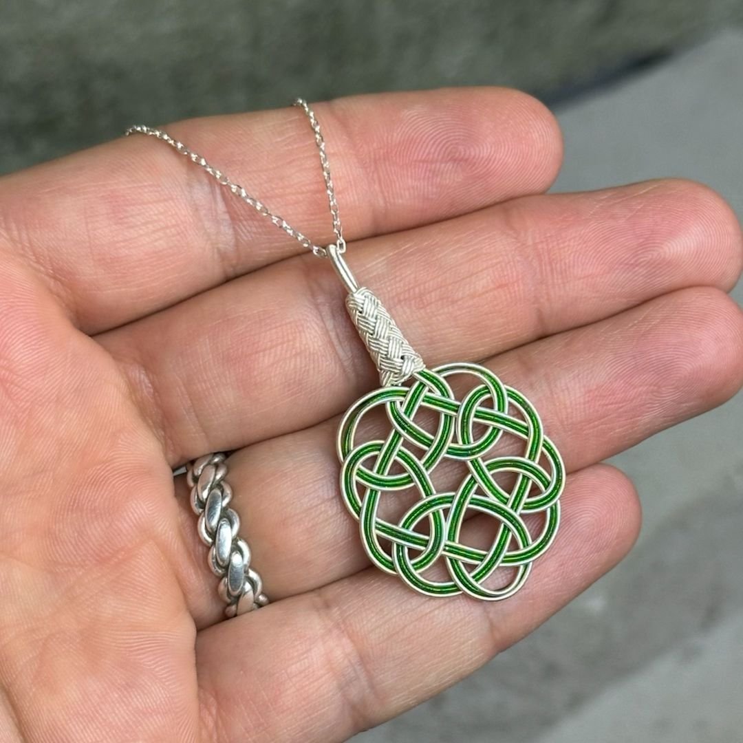 Orta Boy Aşk Düğümü 1000 Ayar Kazaziye Gümüş Kolye