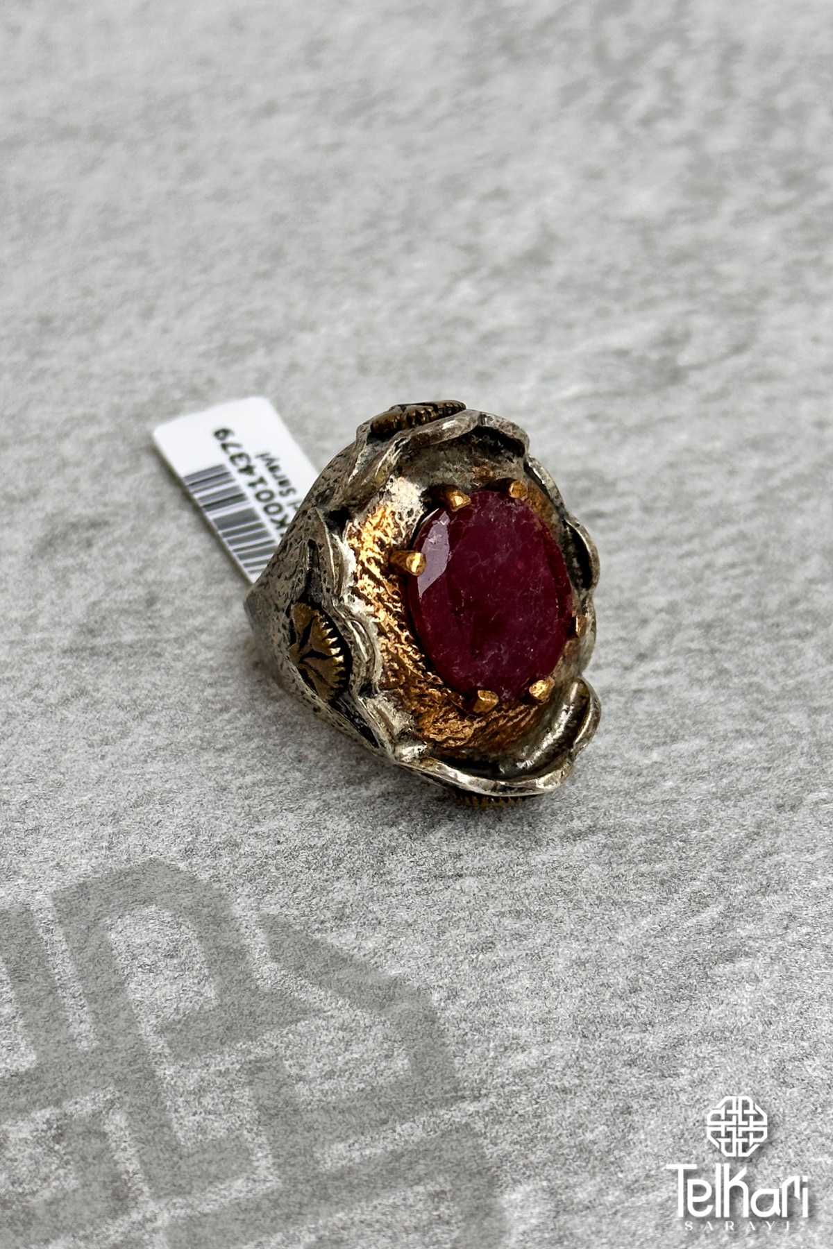 Kök Yakut Taşlı Otantik Gümüş Yüzük