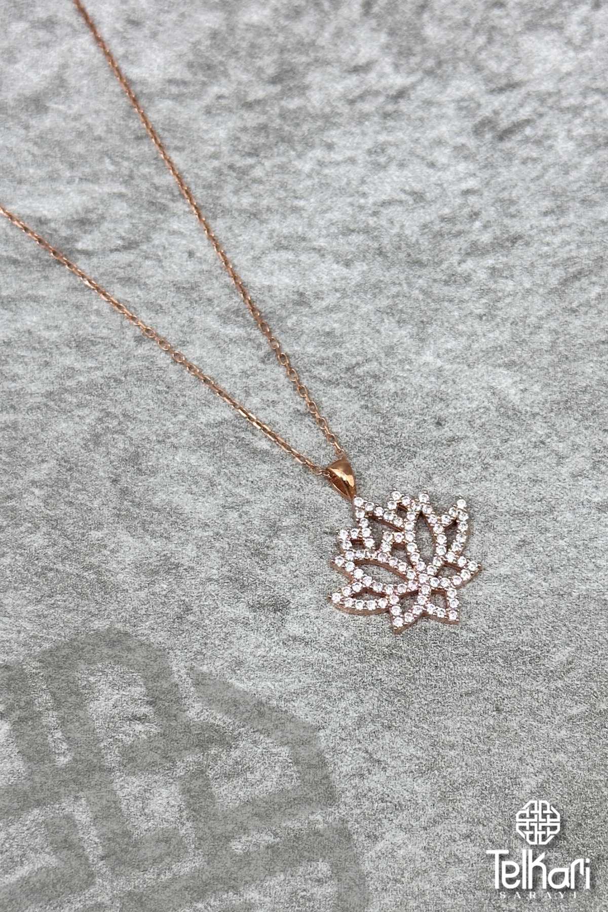 Taşlı Lotus Rose Gümüş Kolye