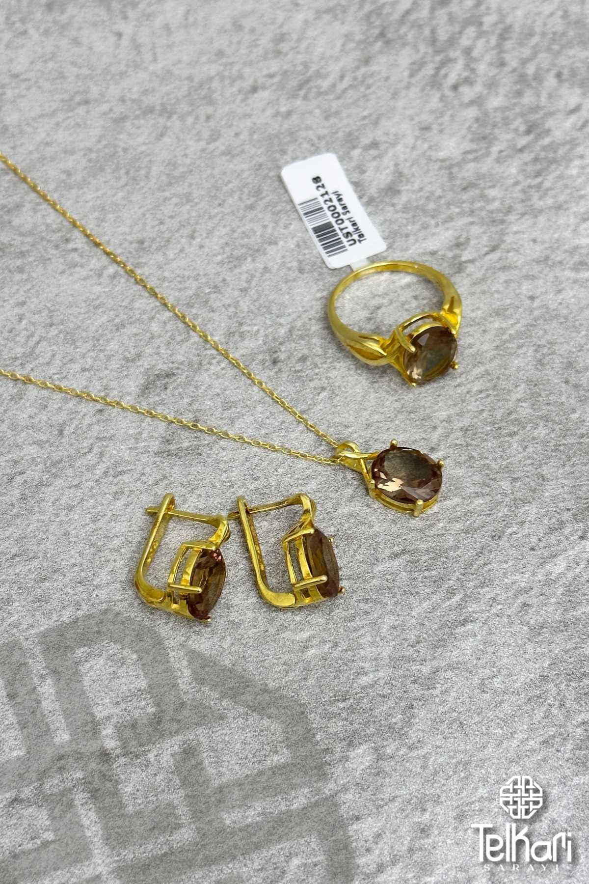 Oval Model Renk Değiştiren Sultan Taşlı Gold Gümüş Üçlü Set