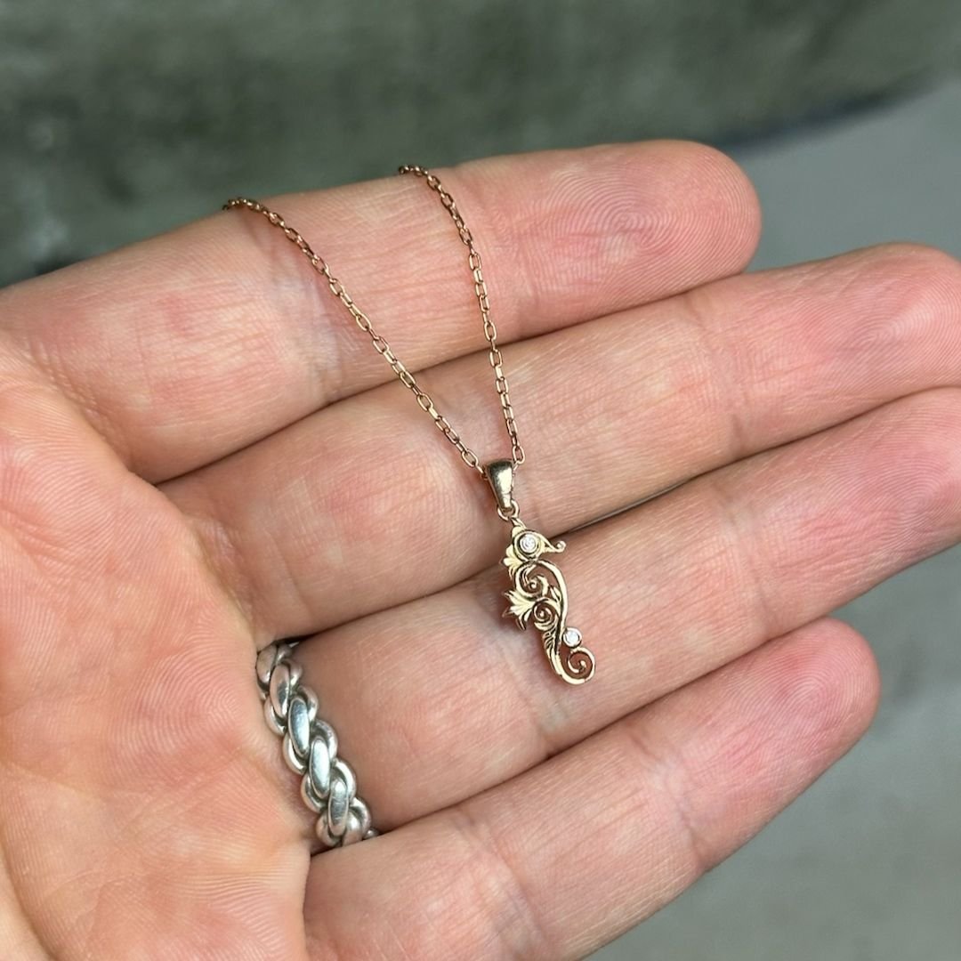 Deniz Atı Model Rose Kaplama 925 Ayar Gümüş Kolye