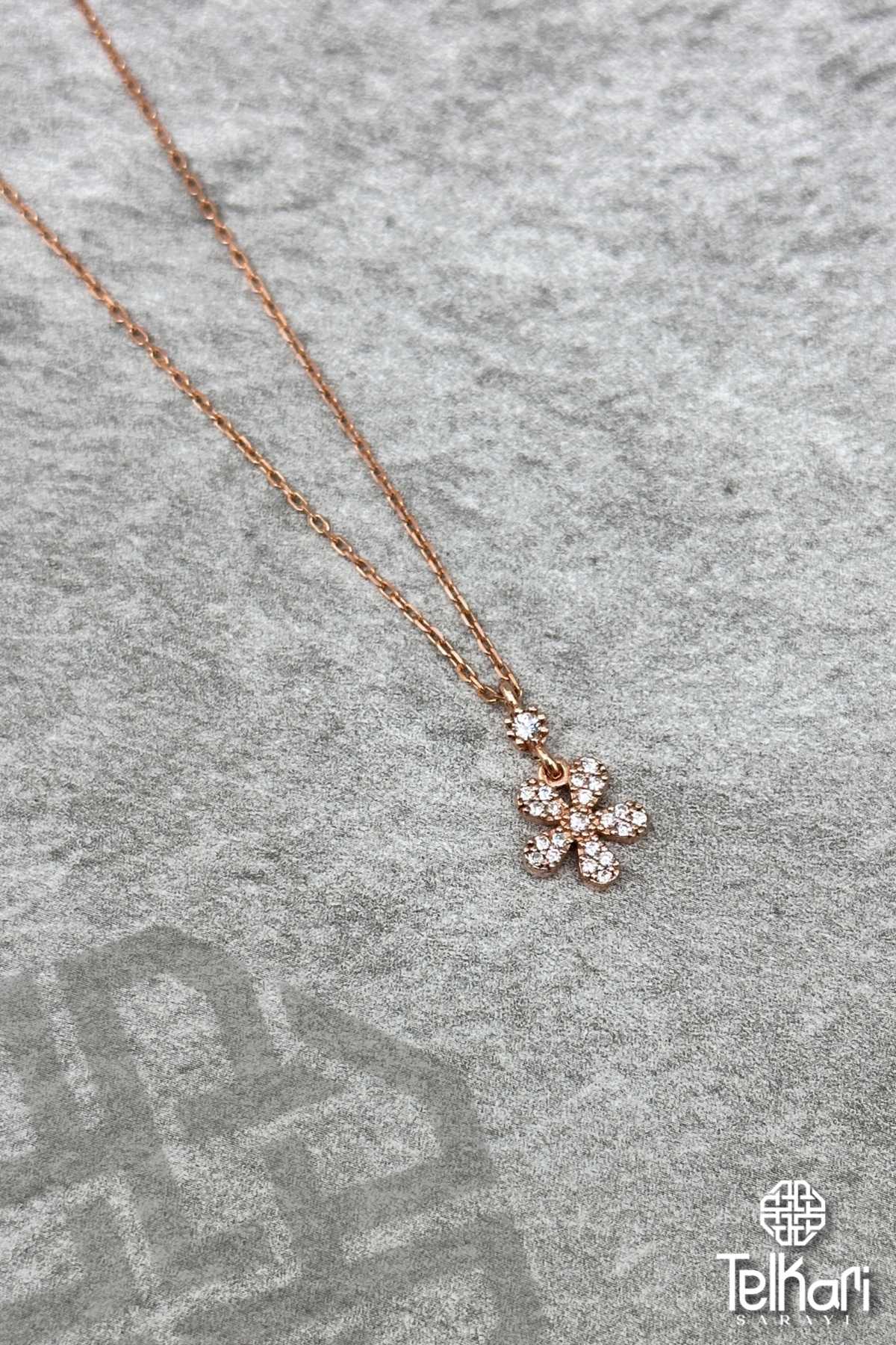 Taşlı Çiçek  Rose Gümüş Kolye