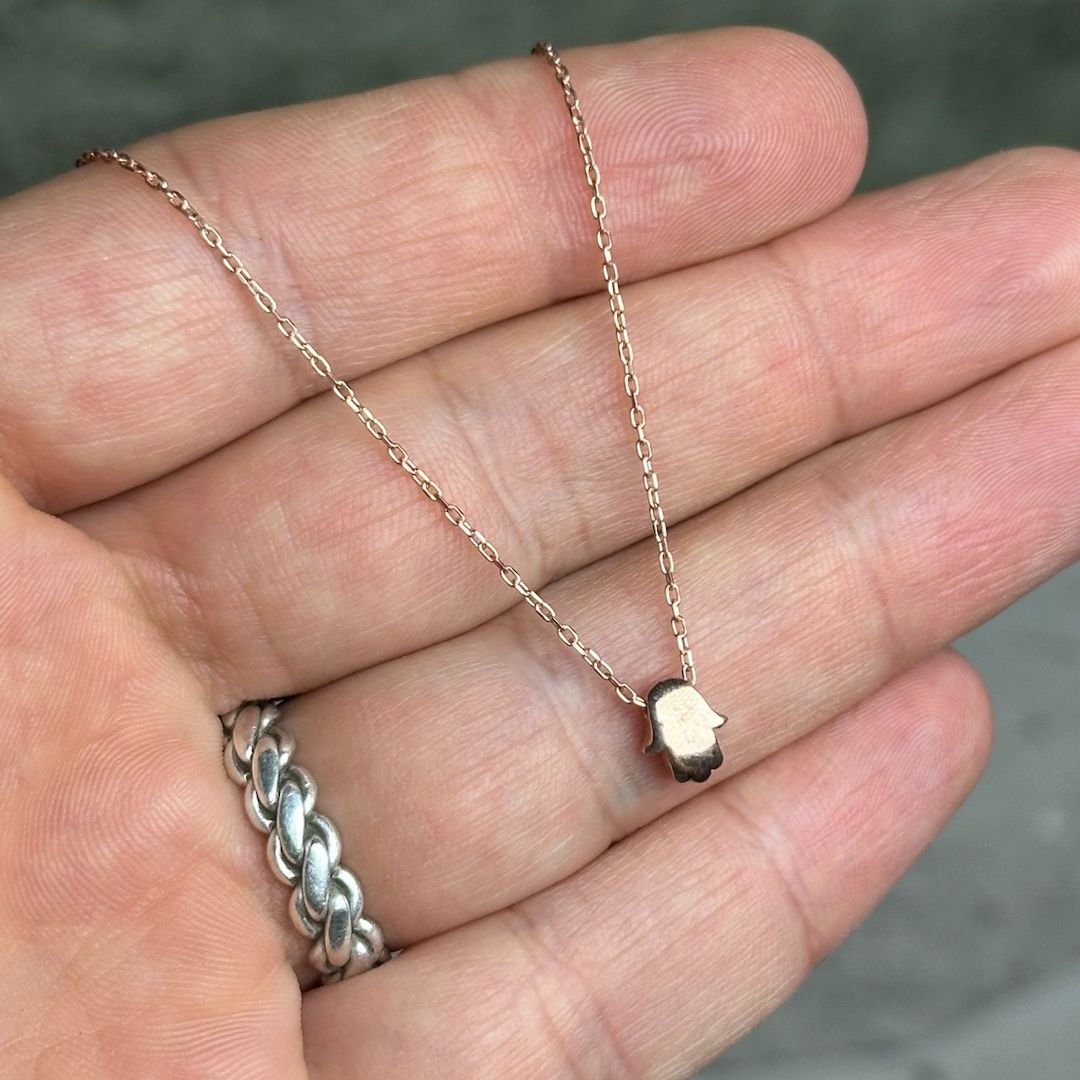 Küçük Boy Fatma Ana Eli Rose Kaplama 925 Ayar Gümüş Kolye