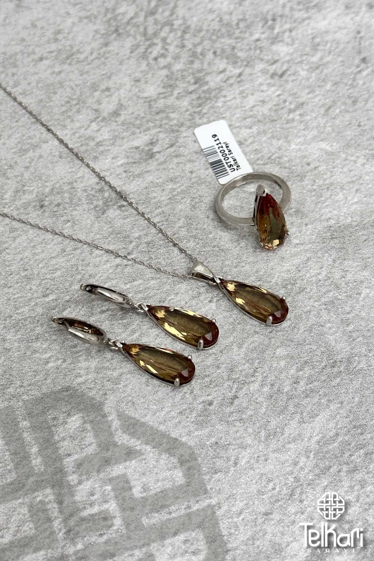 Uzun Damla Model Renk Değiştiren Sultan Taşlı Gold Gümüş Üçlü Set