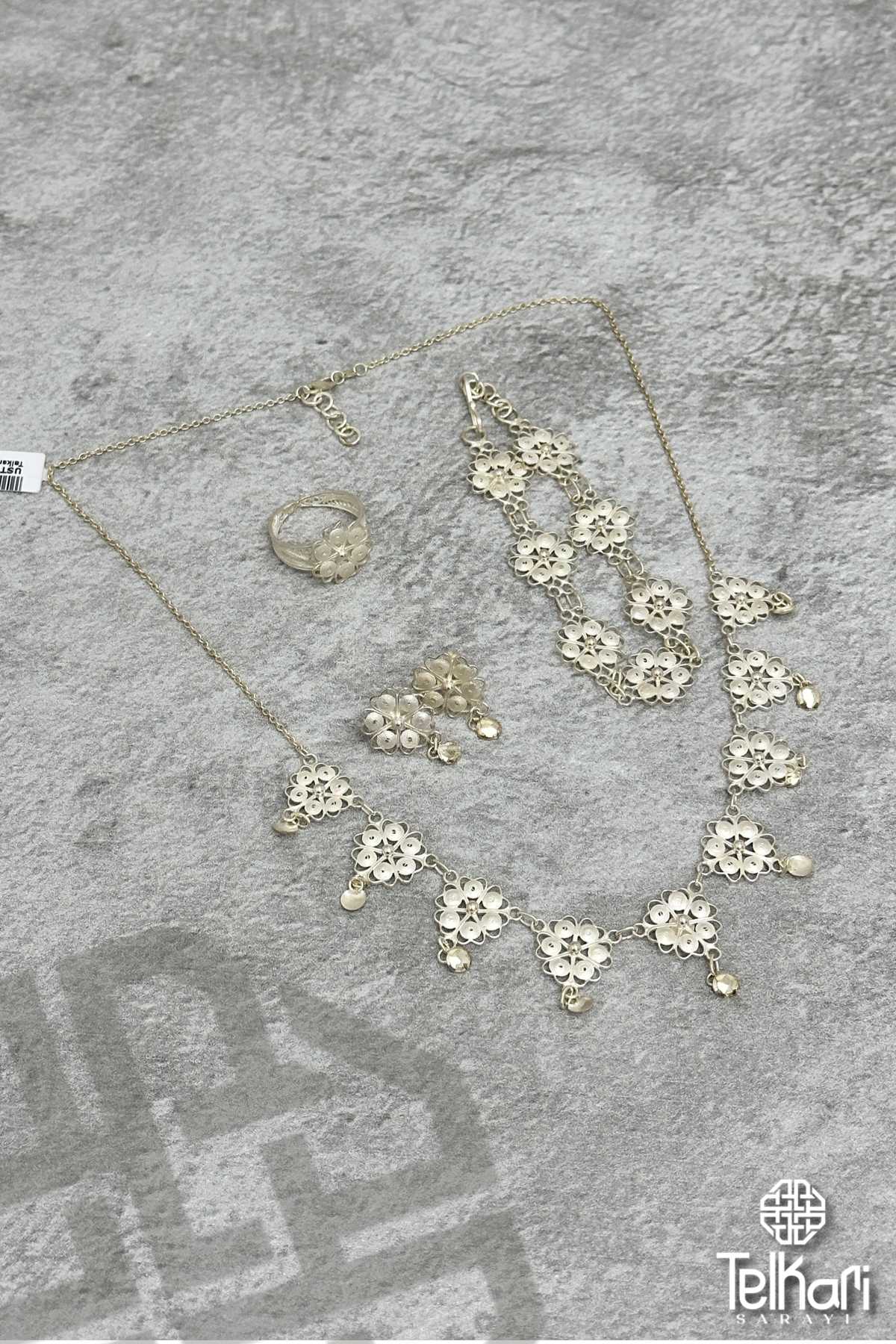Çiçek Model Sallantılı El İşçiliği Telkari Gümüş Üçlü Set