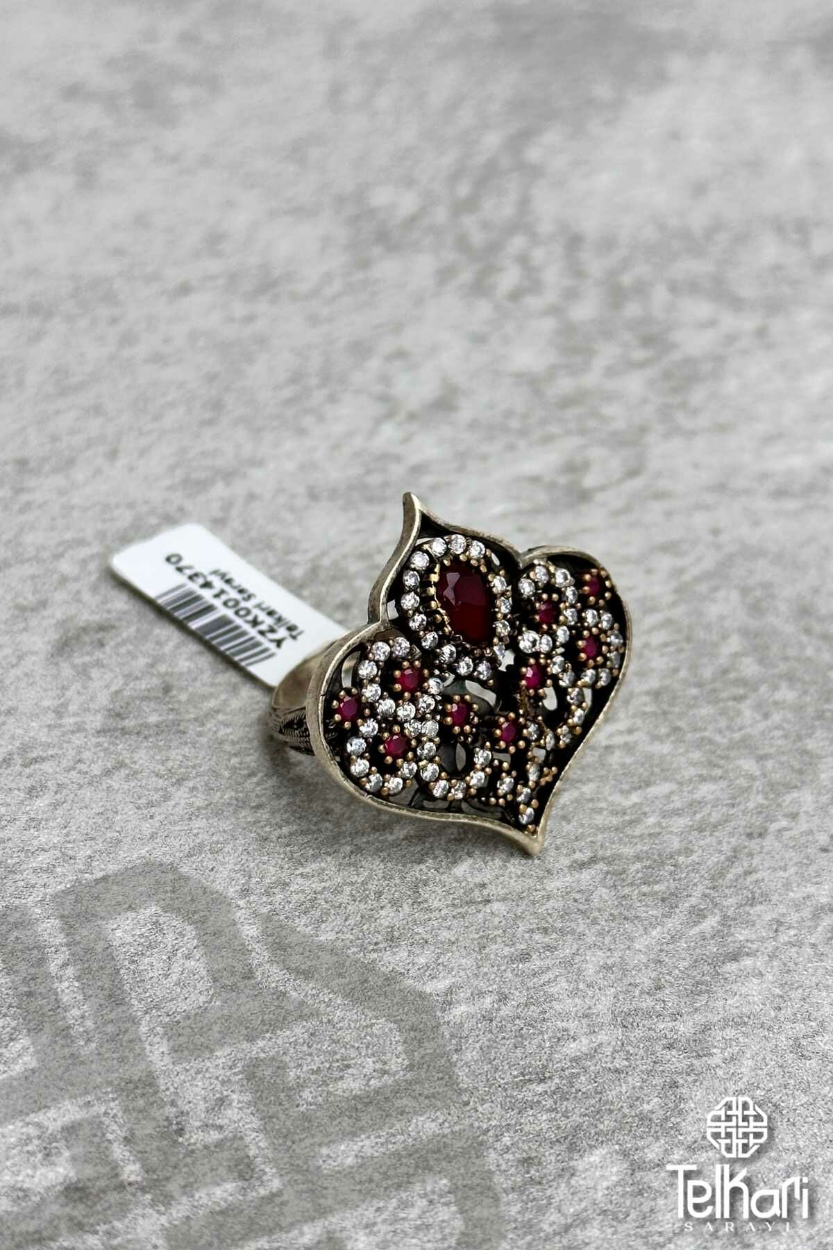 Tasarım Kök Yakut Taşlı Otantik Gümüş Yüzük