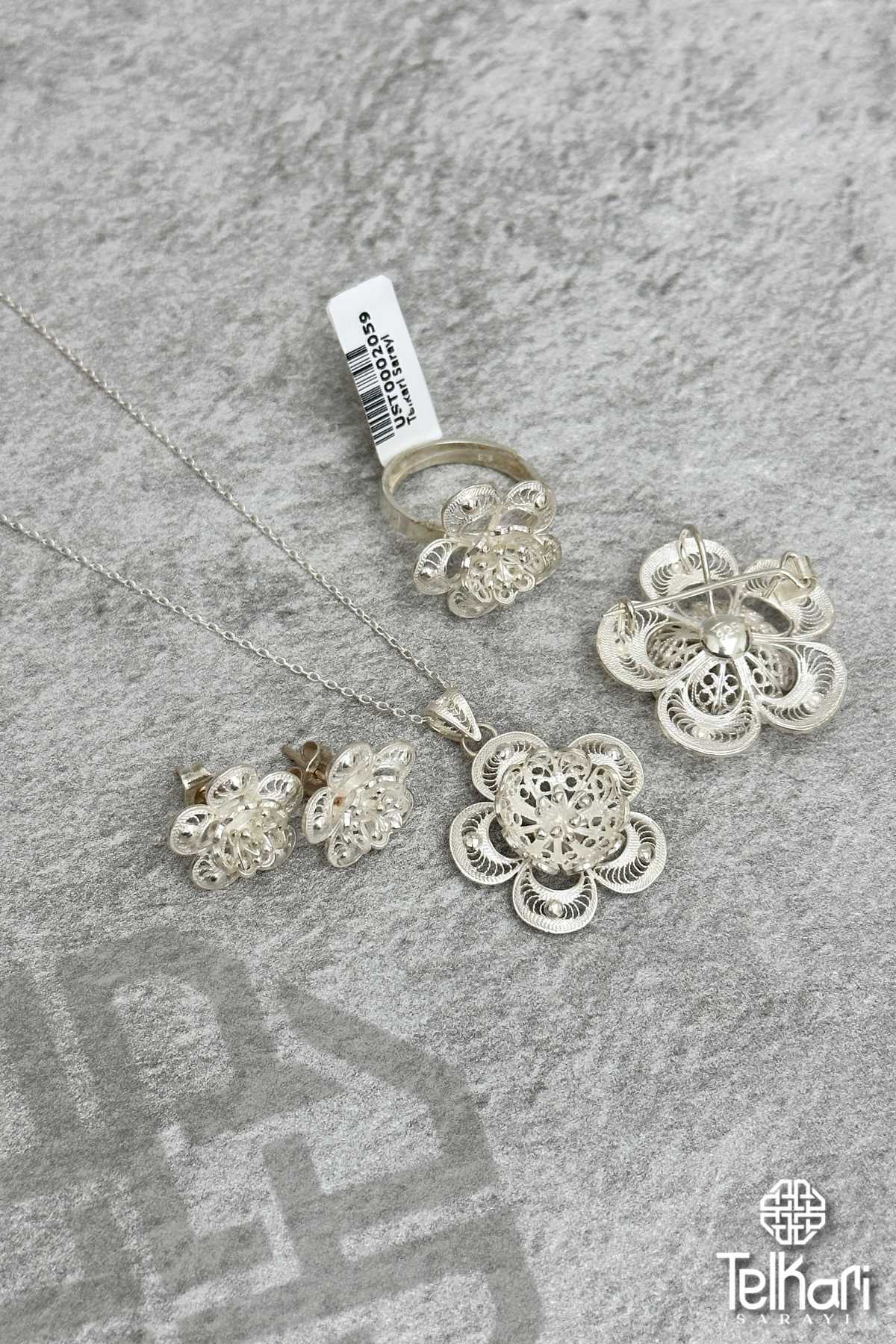 Yaka İğneli Çiçek Telkari Gümüş Üçlü Set
